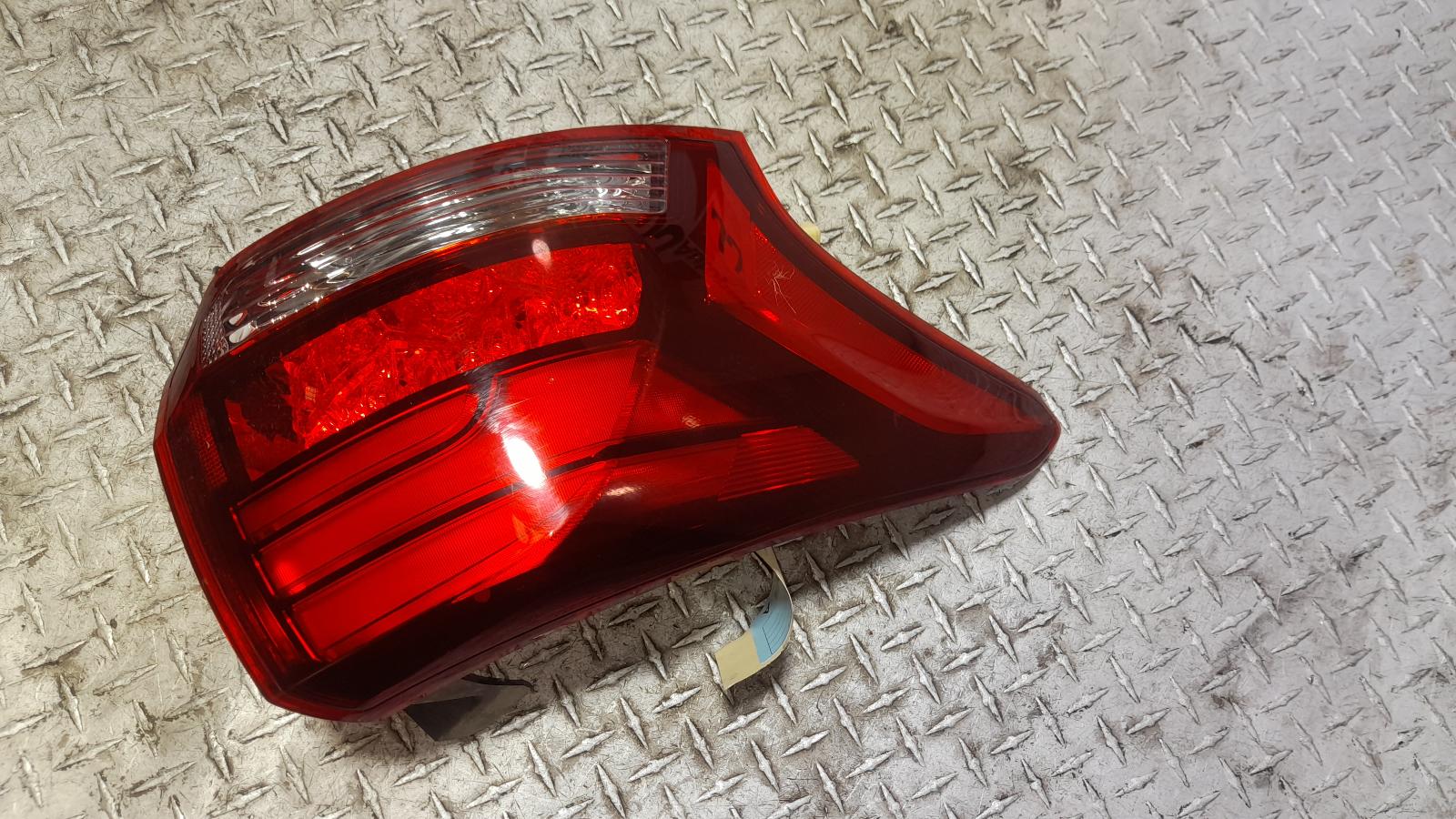 View Auto part Left Taillight Mitsubishi Outlander 2015