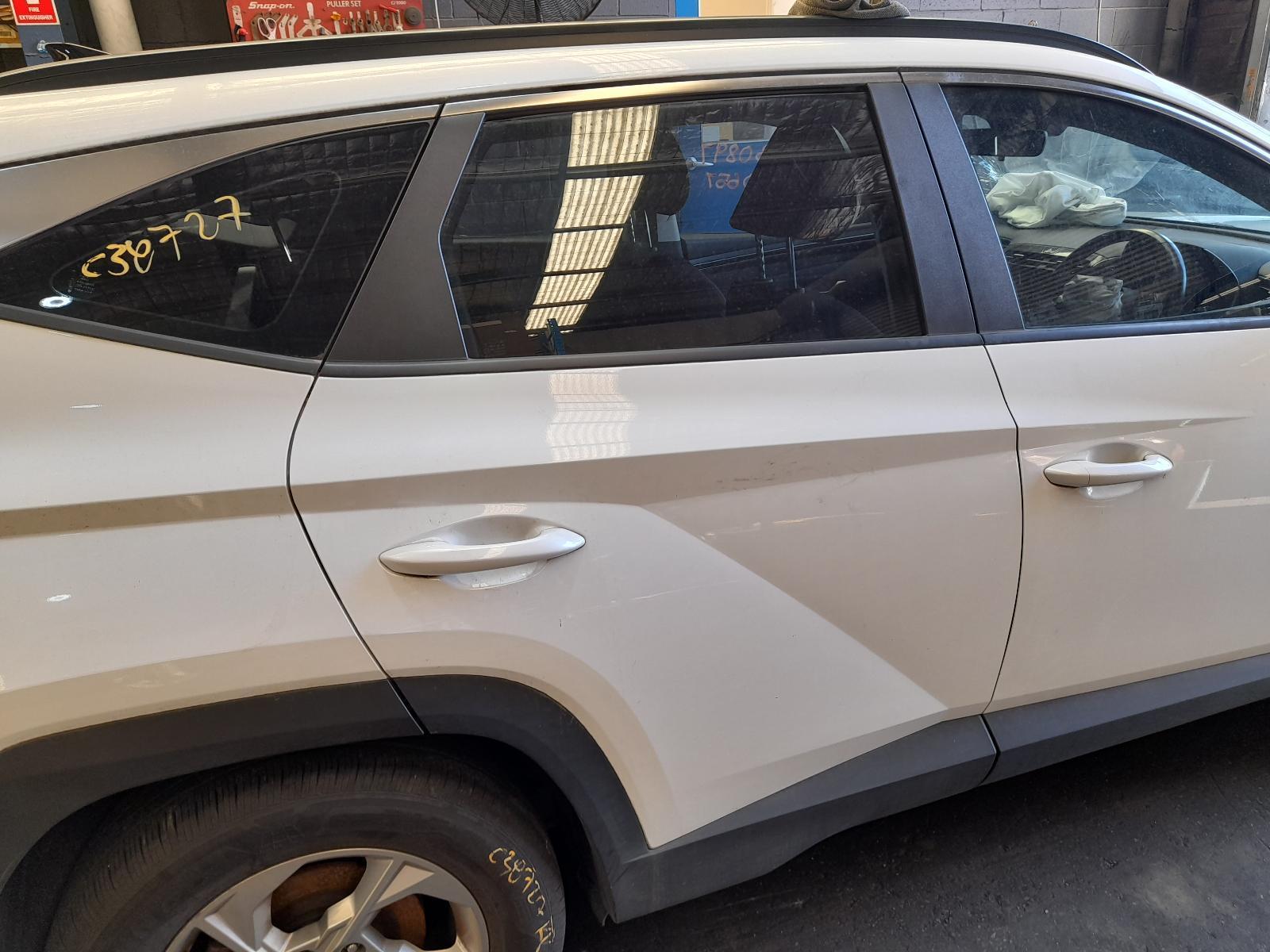 View Auto part Right Rear Door Sliding Hyundai Tucson 2022