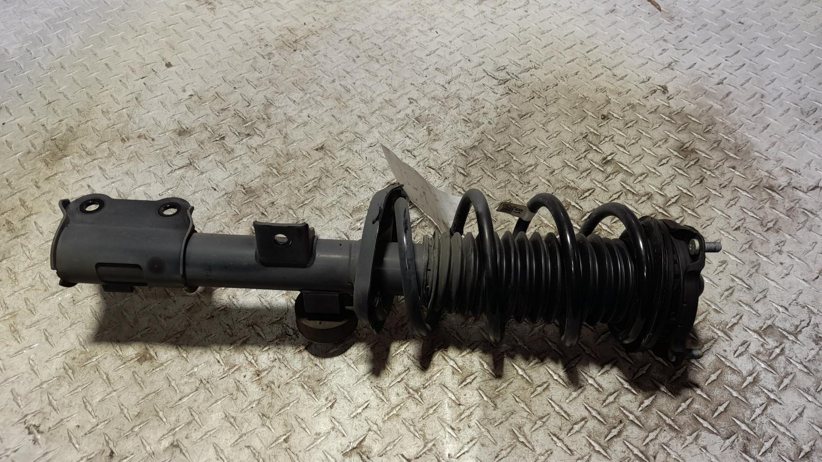 View Auto part Right Front Strut Hyundai Tucson 2022