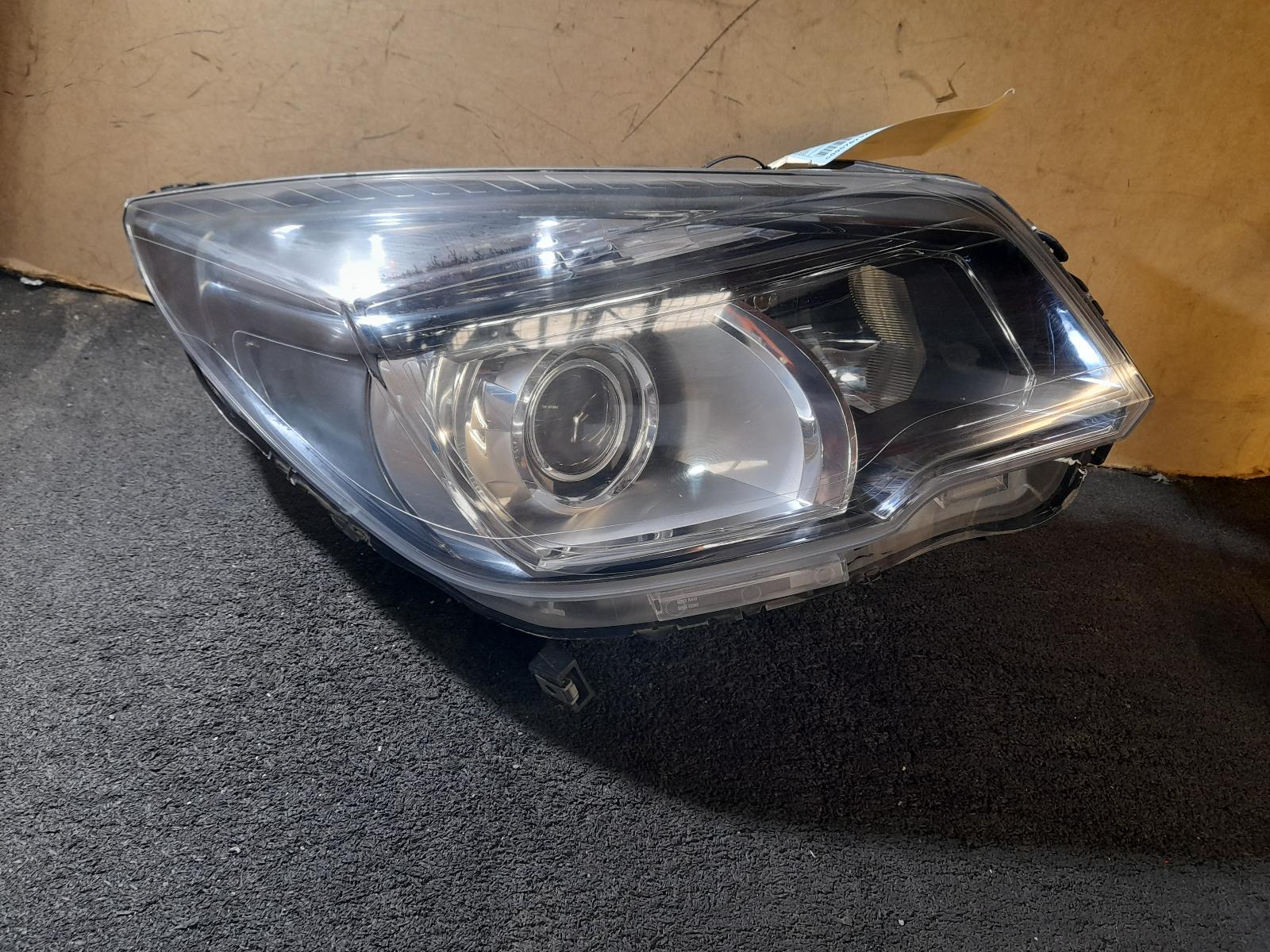 View Auto part Right Headlamp Holden Colorado 2015