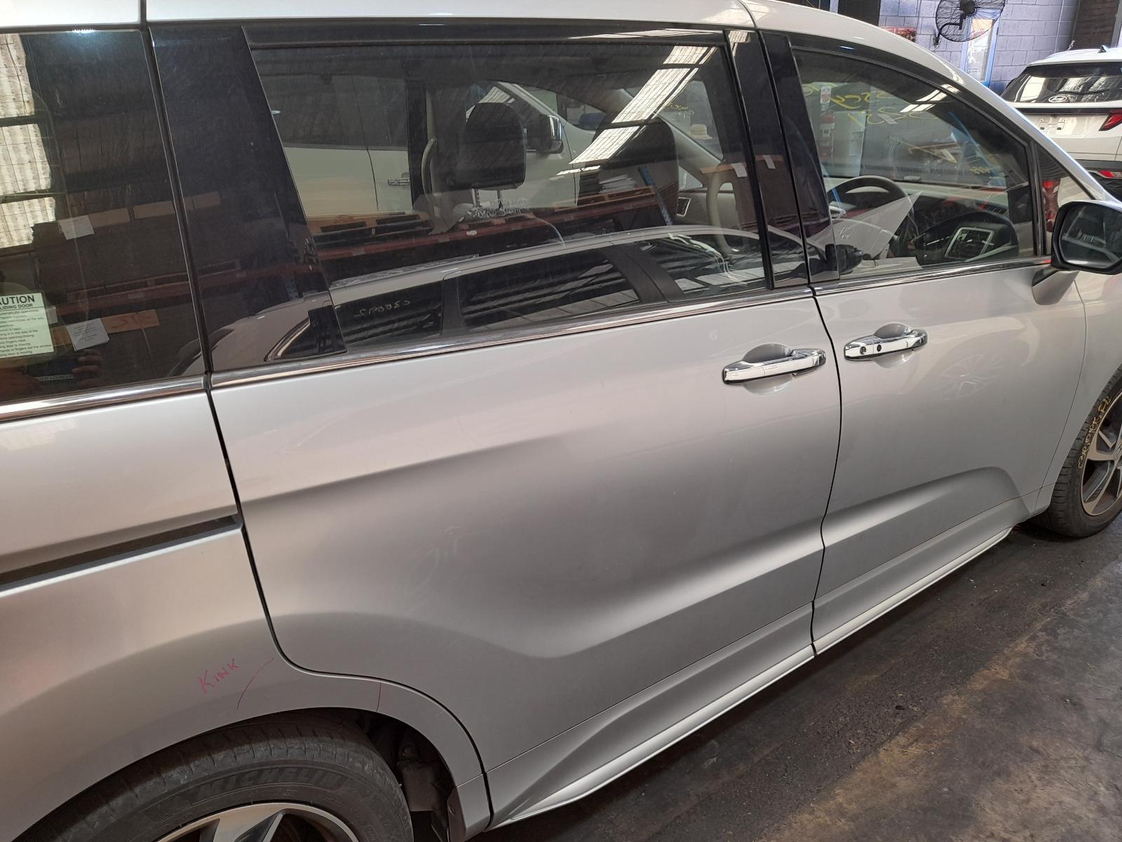 View Auto part Right Rear Door Window Honda Odyssey 2016