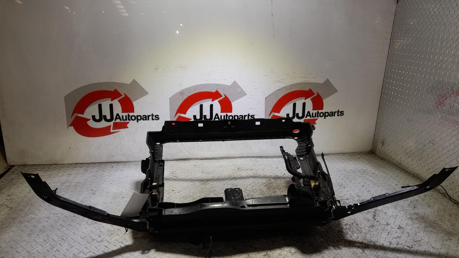 View Auto part Radiator Support Volkswagen Tiguan 2017