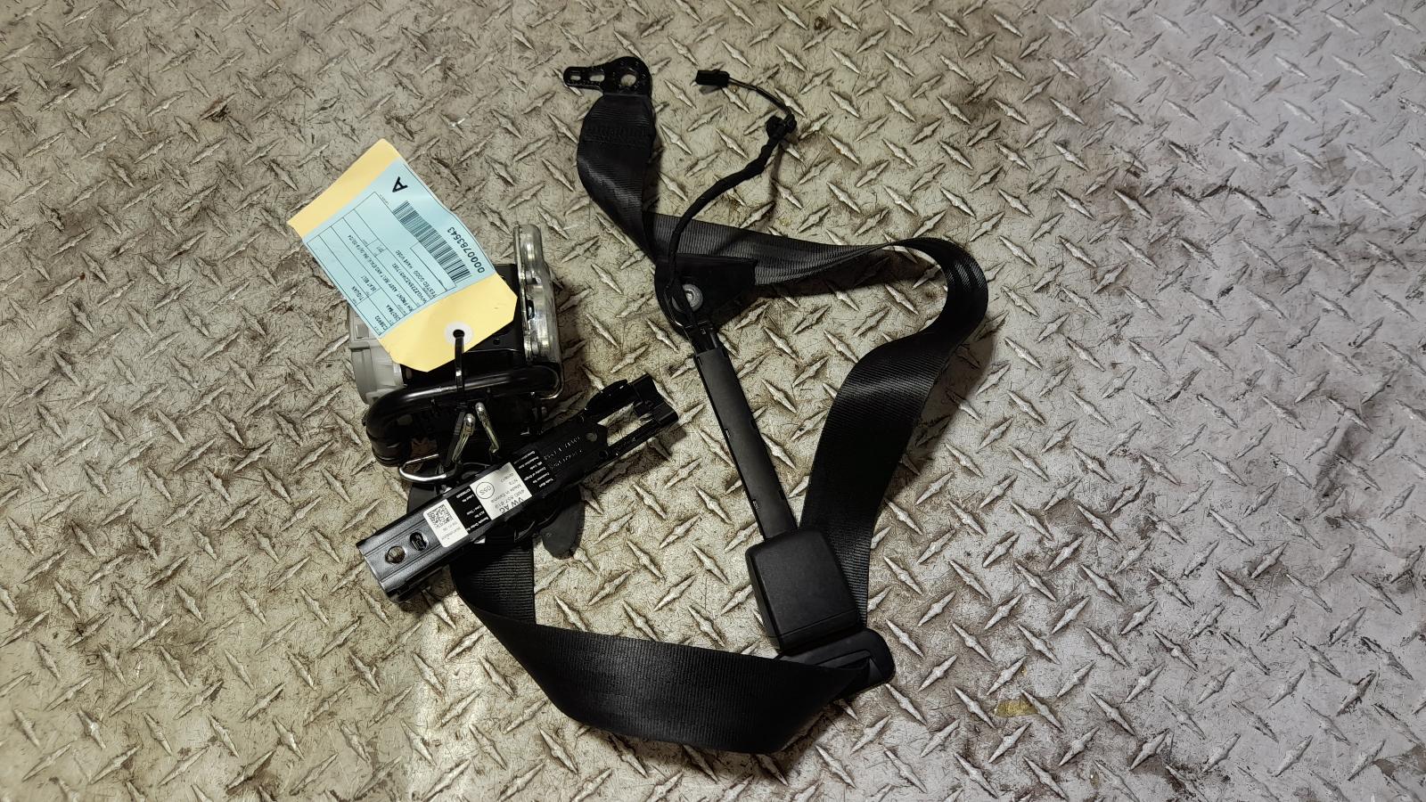 View Auto part Seatbelt/Stalk Volkswagen Tiguan 2017