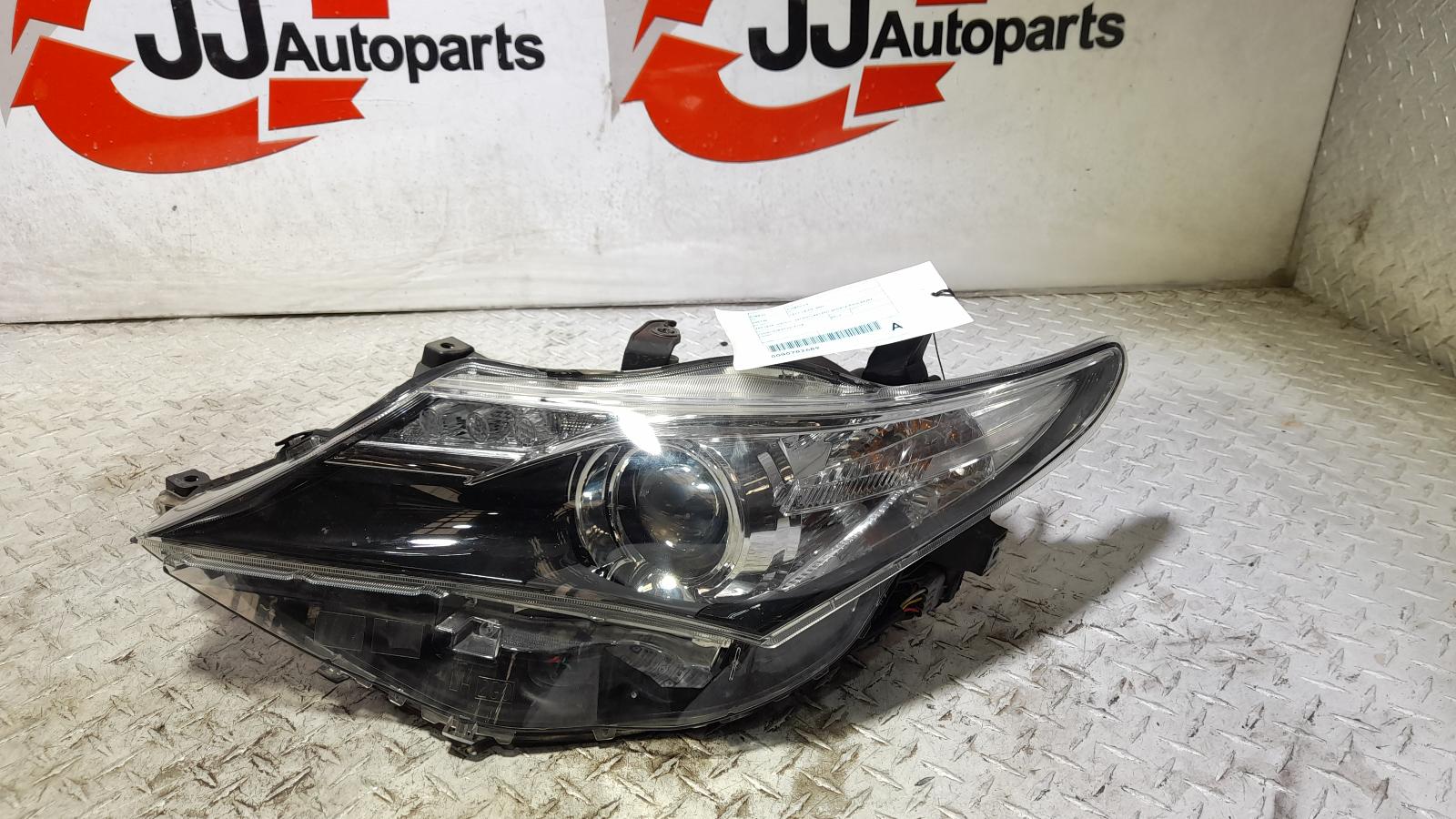 View Auto part Left Headlamp Toyota Corolla 2013