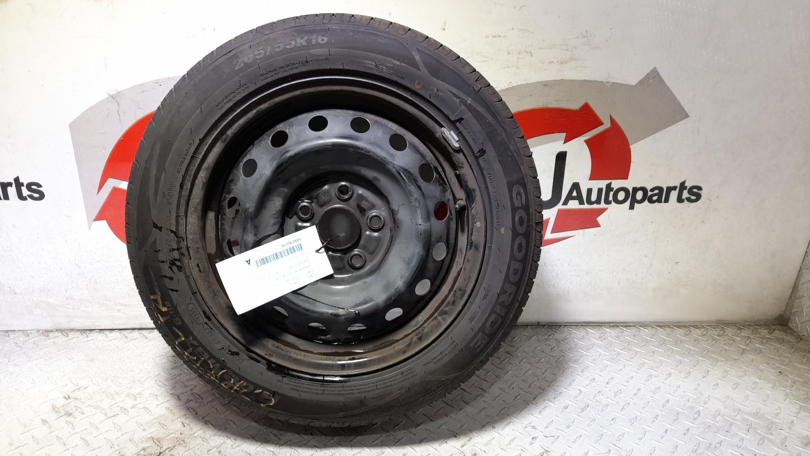 View Auto part Wheel Standard/Steel Toyota Corolla 2013