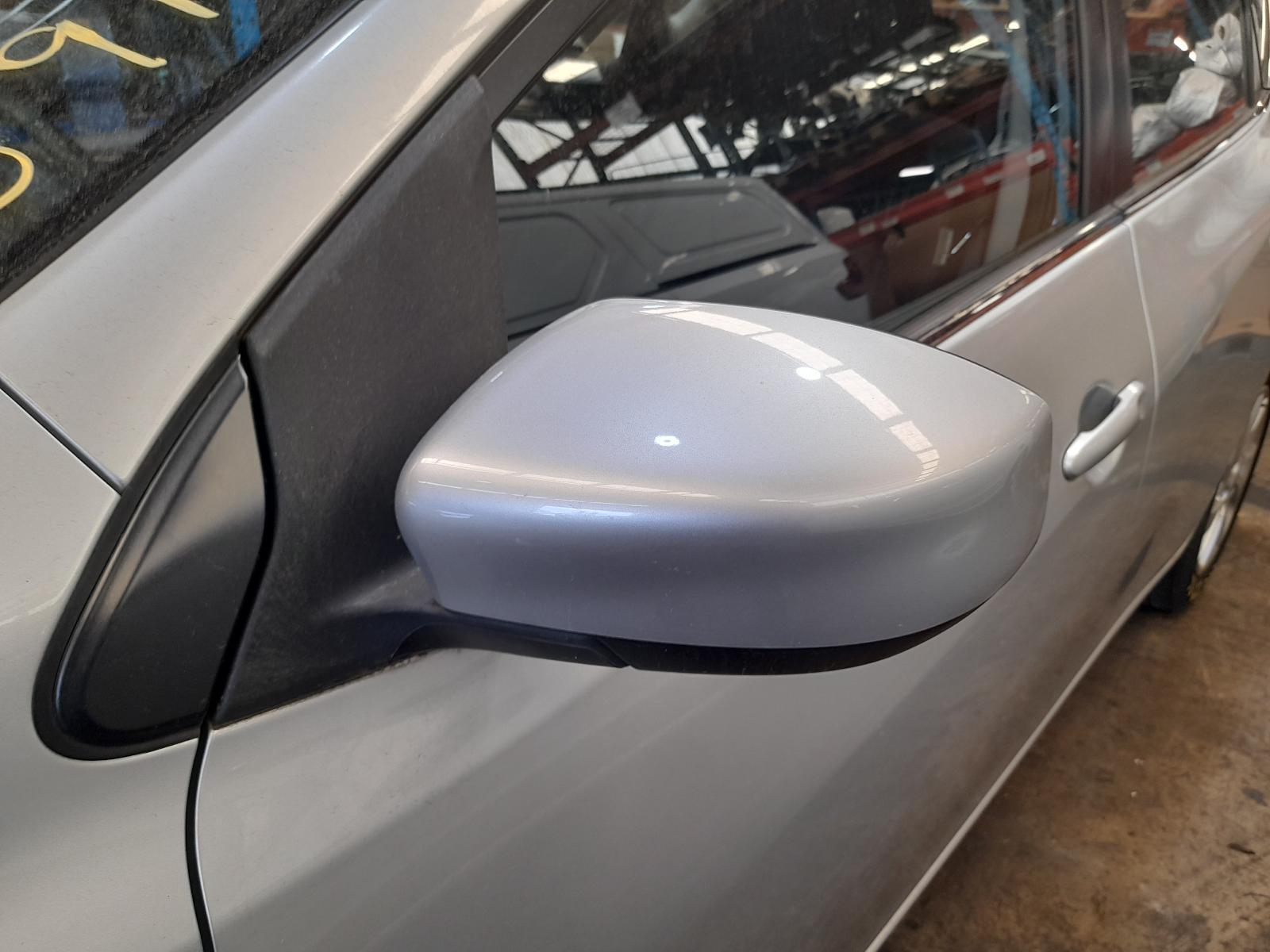View Auto part Left Door Mirror Nissan Pulsar 2015