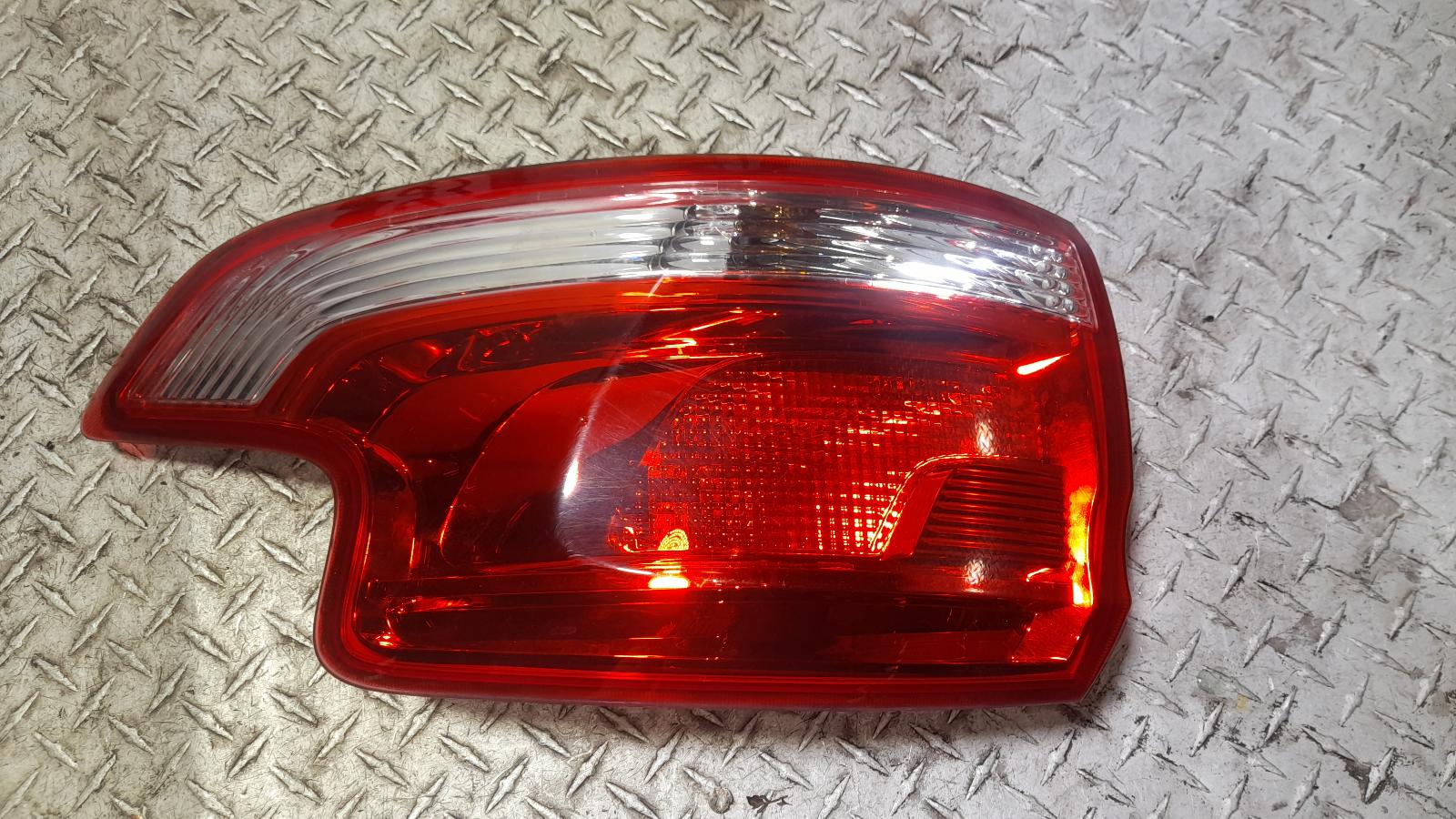 View Auto part Right Taillight Ldv G10 2018