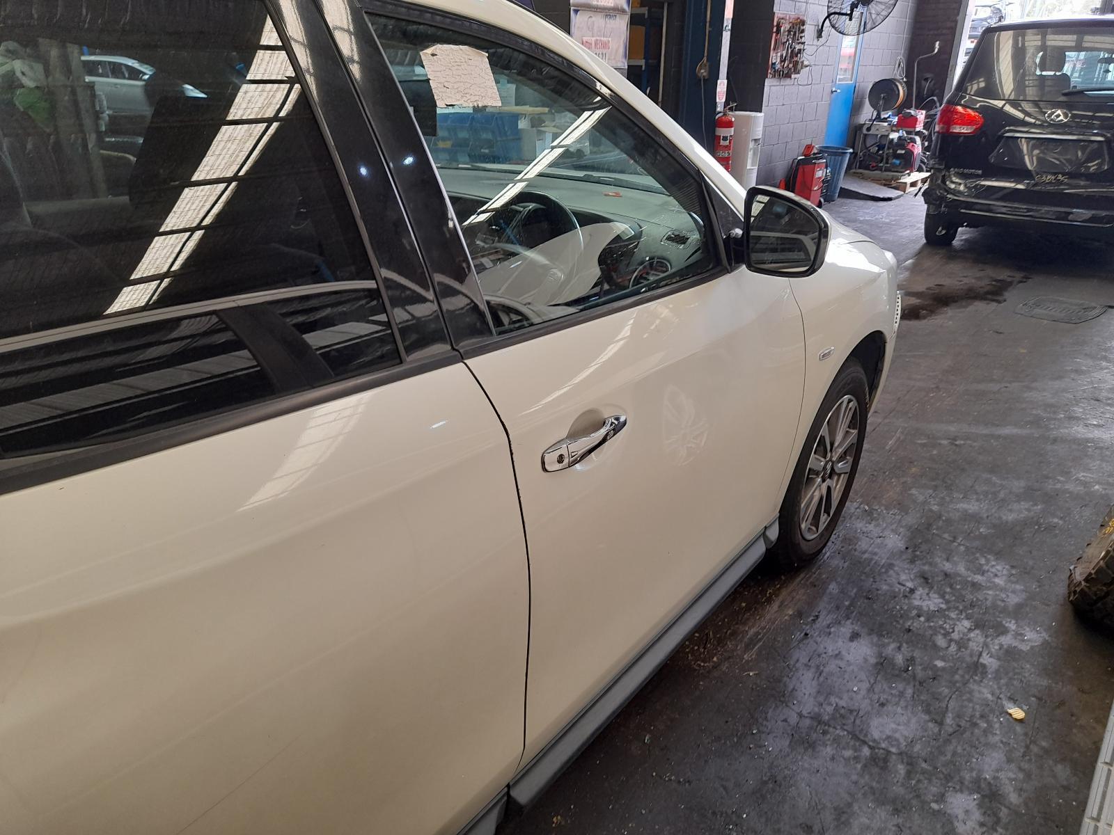 View Auto part Right Front Door Nissan Pathfinder 2015