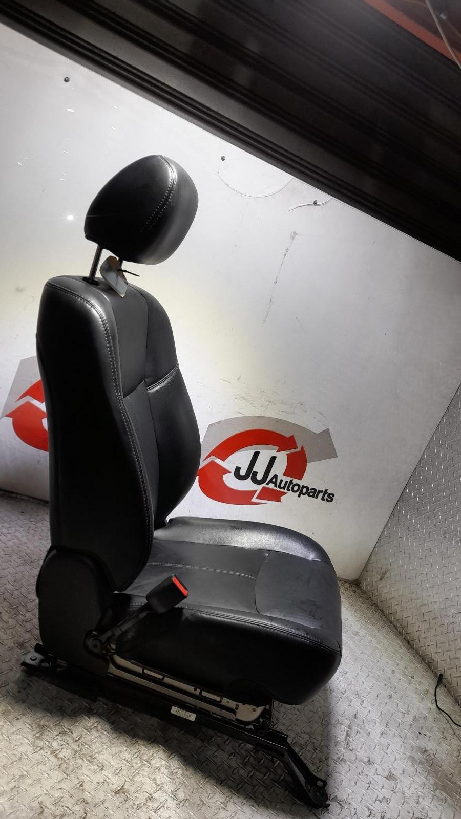 View Auto part Front Seat Nissan Pathfinder 2015