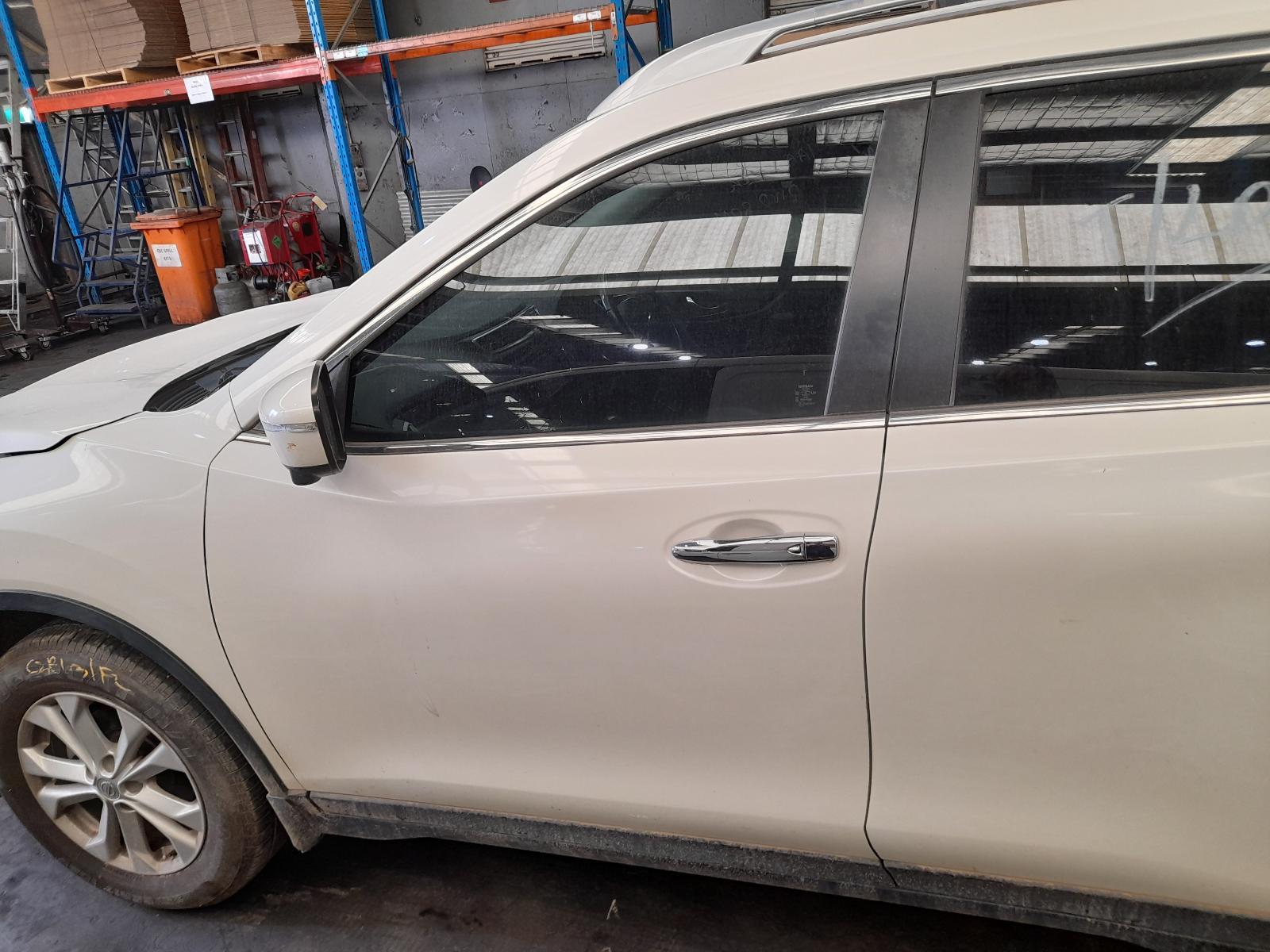 View Auto part Left Front Door Nissan Xtrail 2016