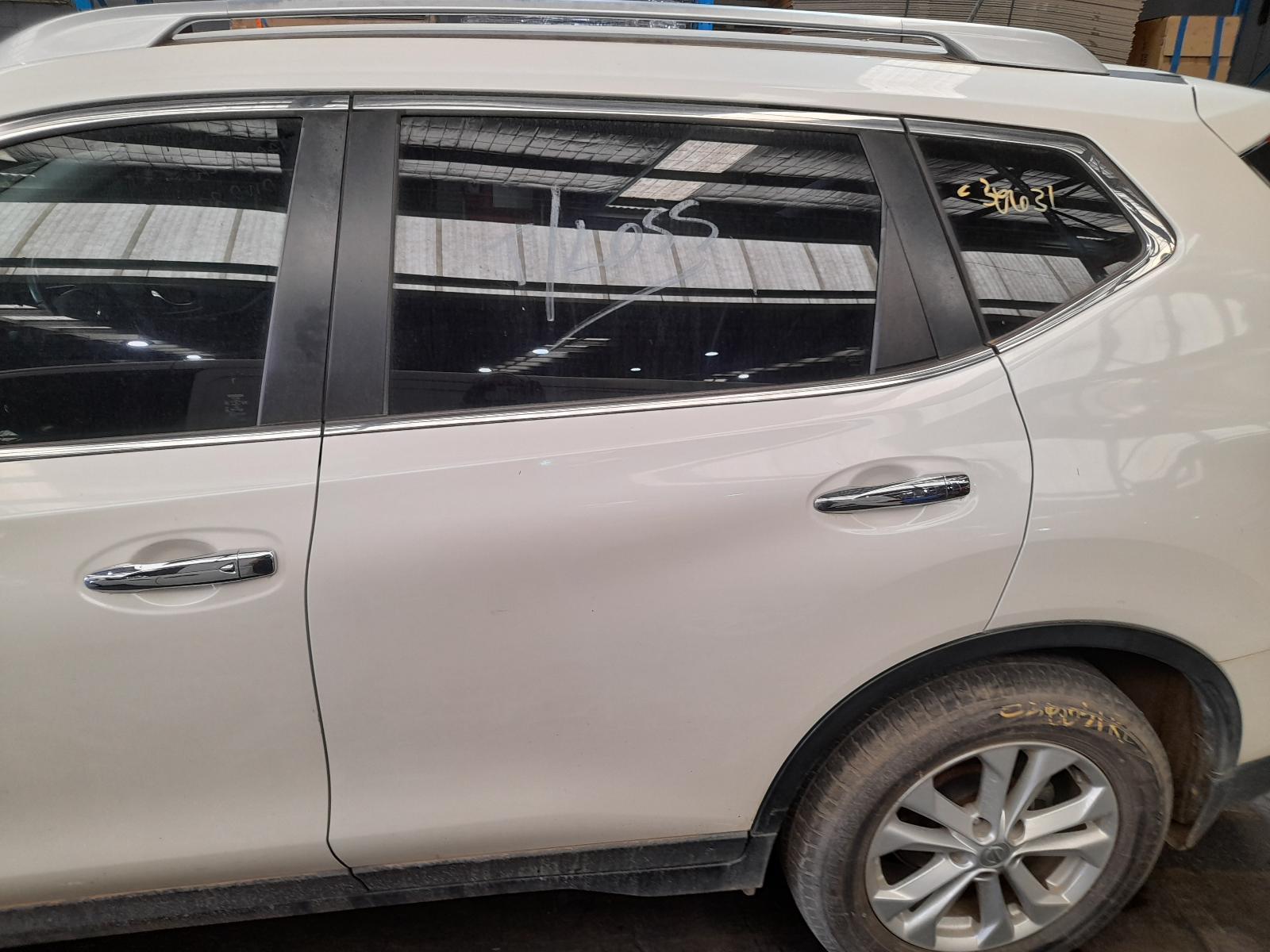 View Auto part Left Rear Door/Sliding Nissan Xtrail 2016