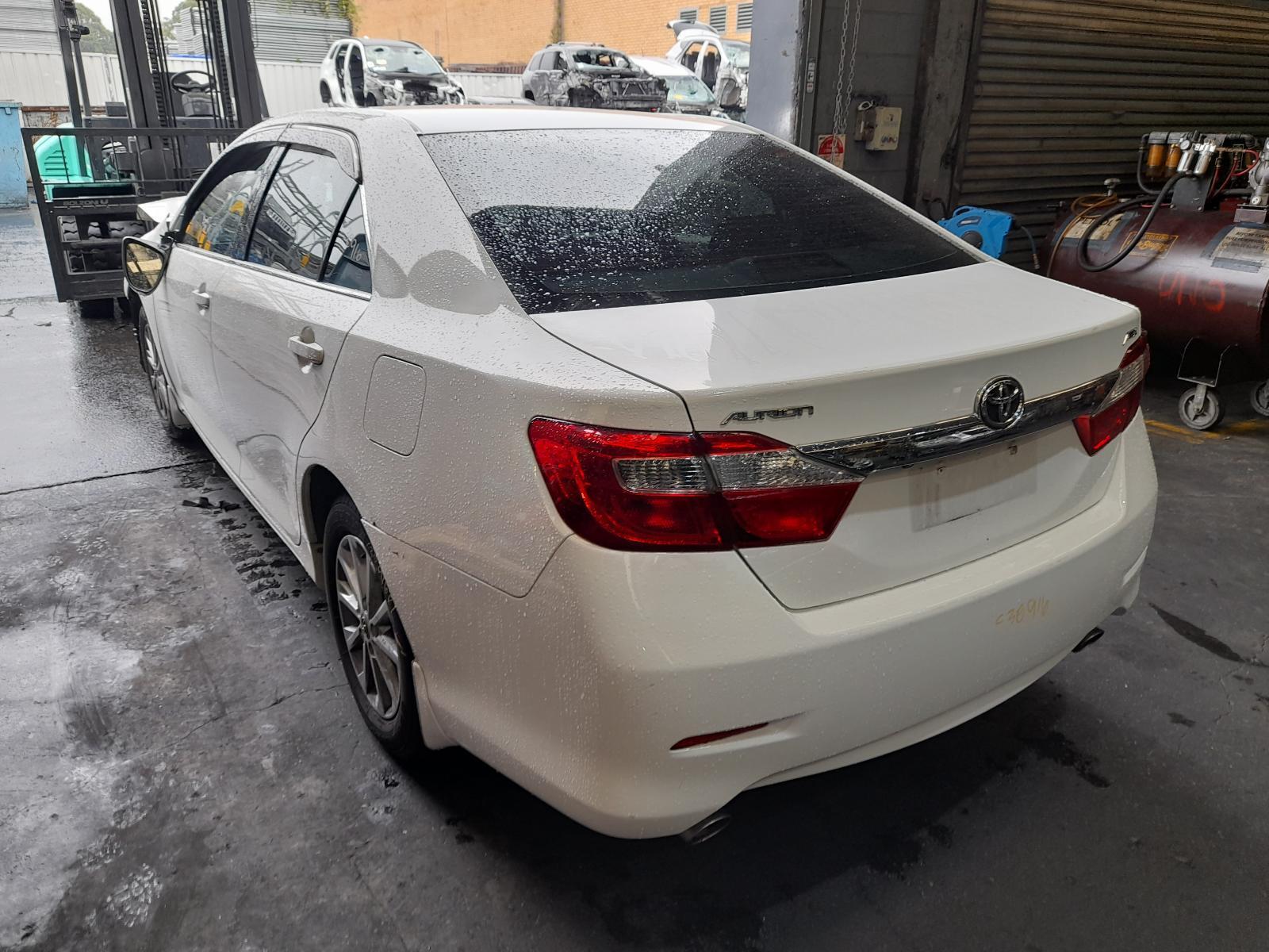 View Auto part Trans/Gearbox Toyota Aurion 2013