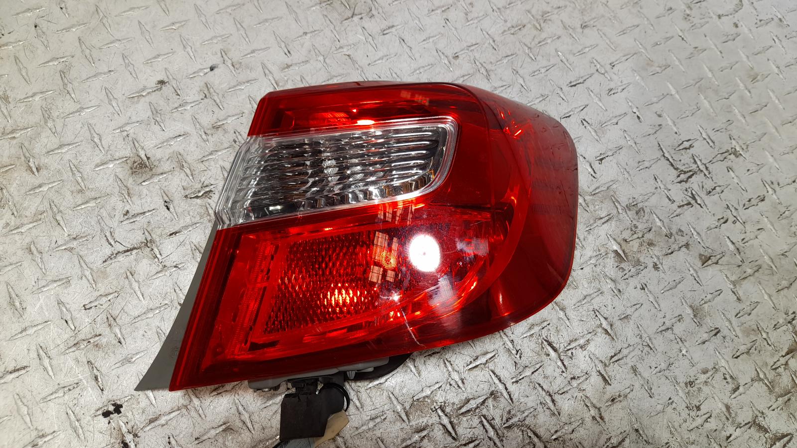 View Auto part Right Taillight Toyota Aurion 2013