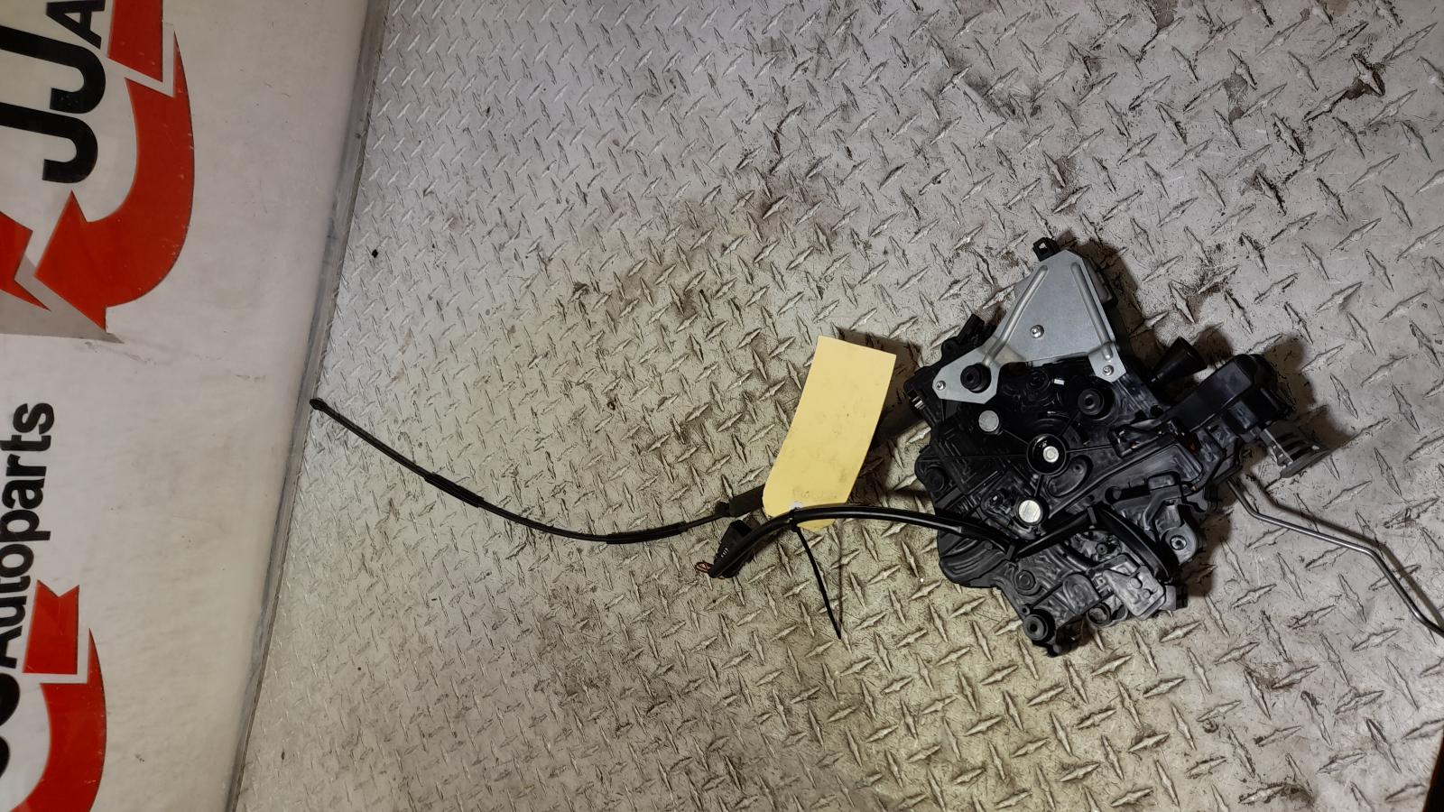 View Auto part Door/Boot/Gate Lock Volkswagen Transporter 2018