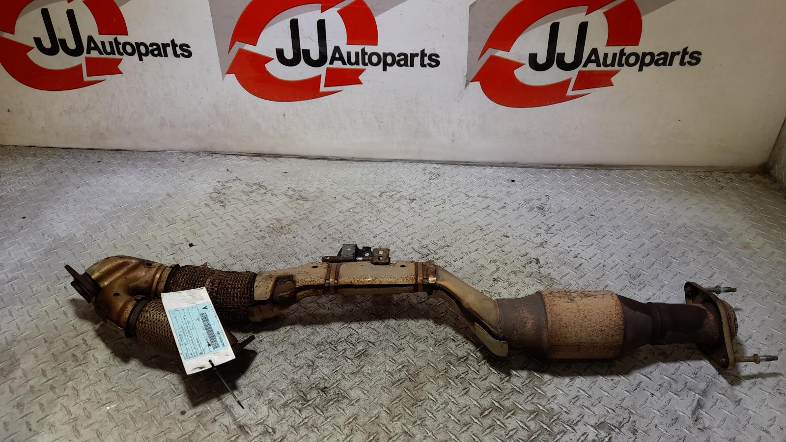 View Auto part Catalytic Converter Nissan Pathfinder 2016
