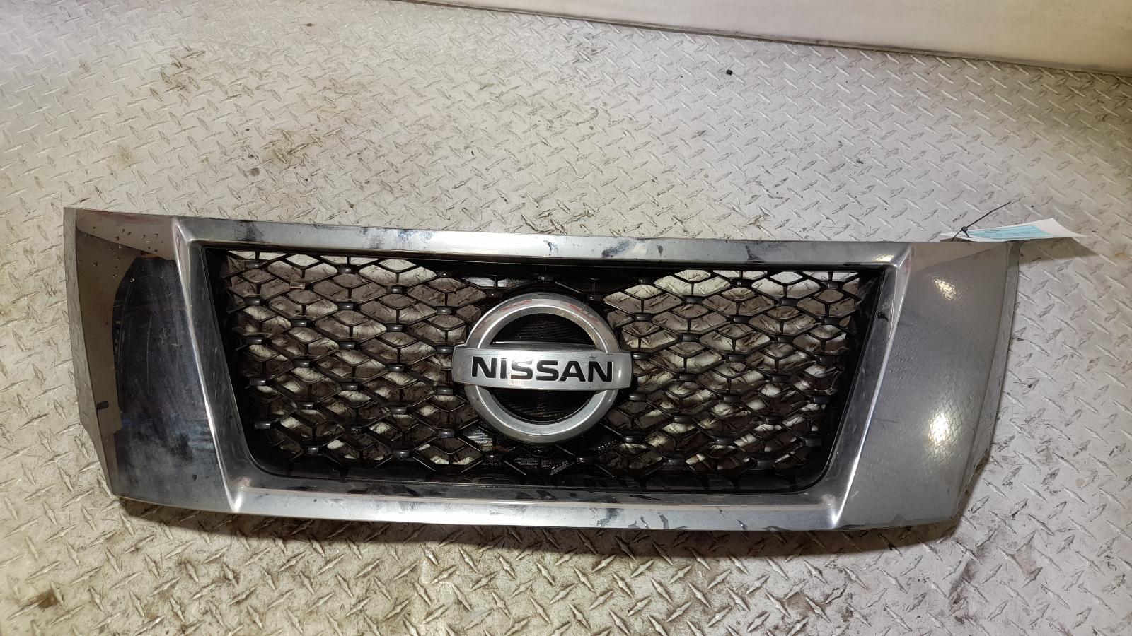 View Auto part Grille Nissan Pathfinder 2016