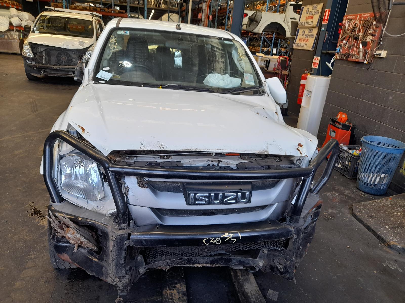 View Auto part Trans/Gearbox Isuzu Dmax 2019