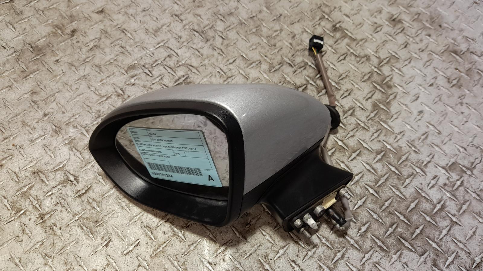 View Auto part Left Door Mirror Holden Astra 2018