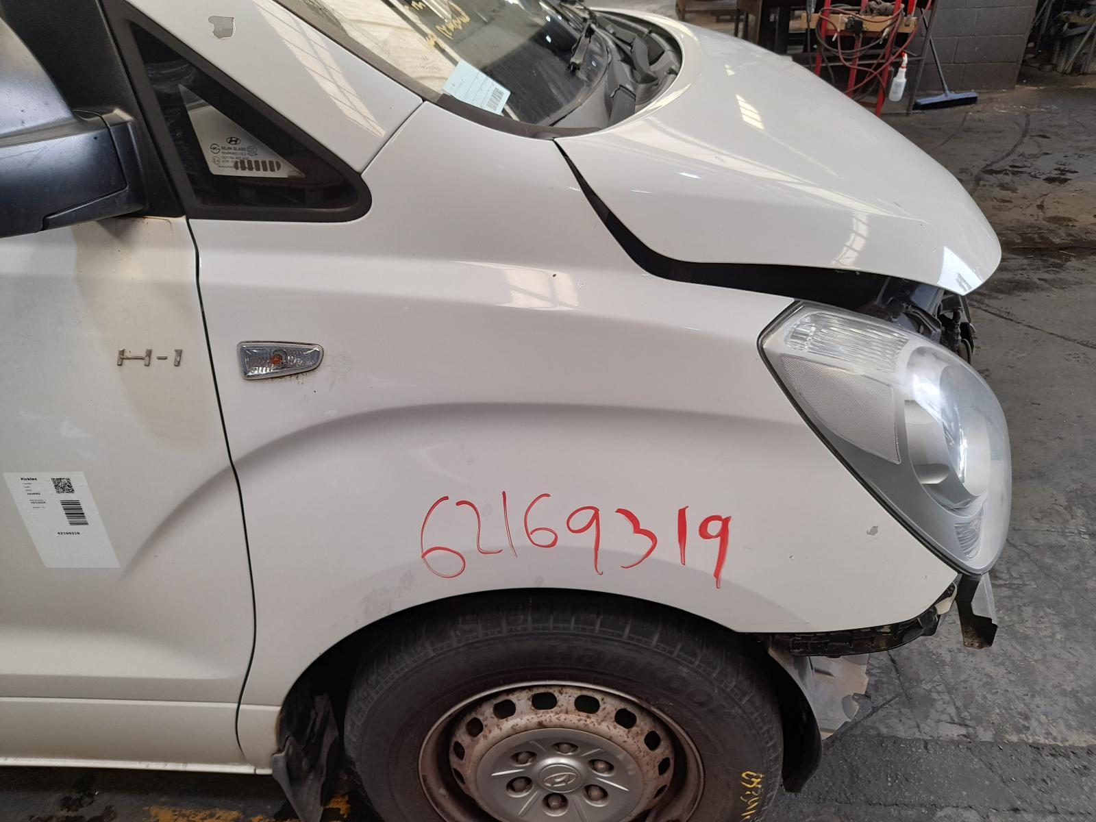 View Auto part Right Guard Hyundai Iload/imax 2011