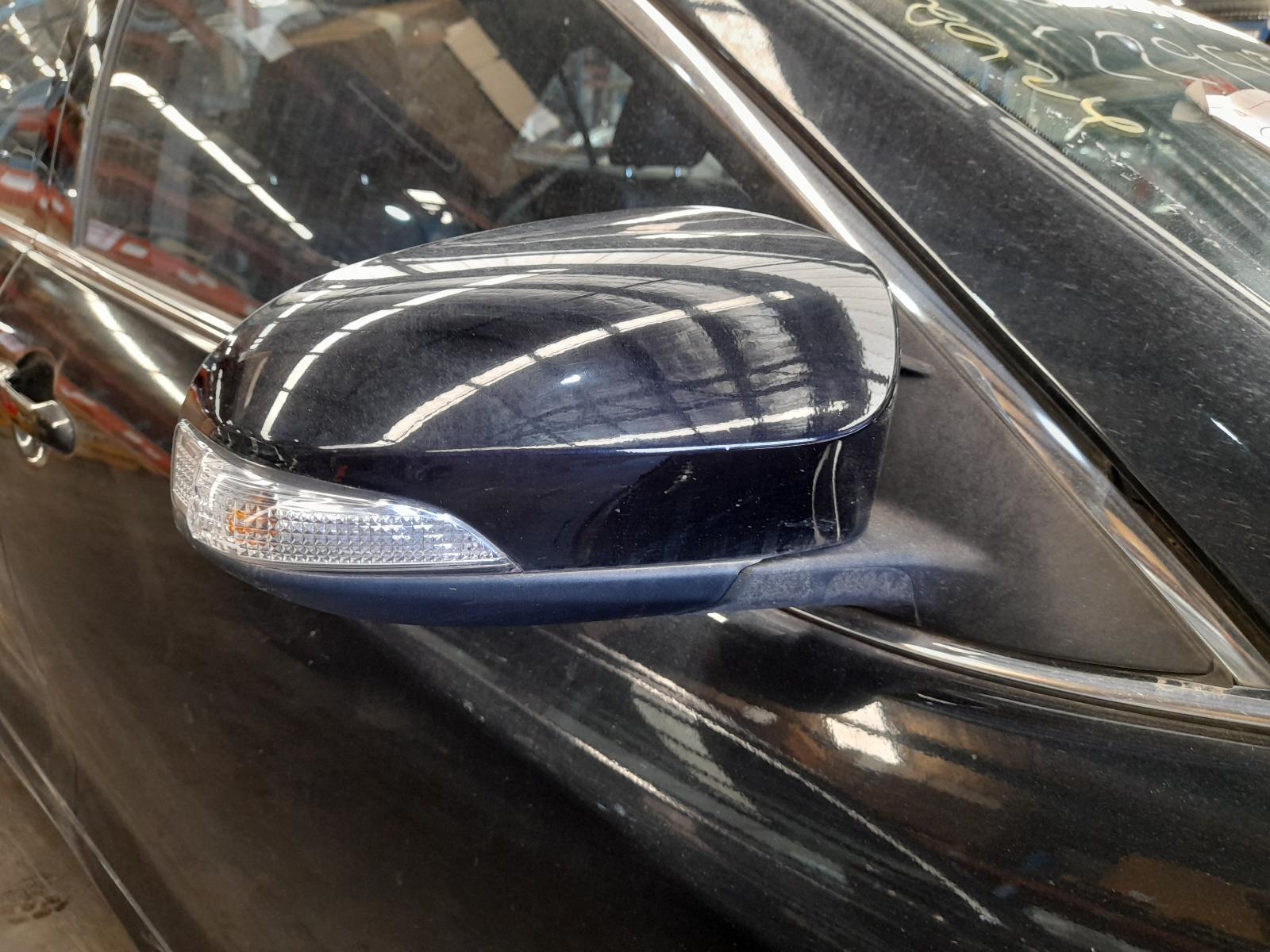 View Auto part Right Door Mirror Toyota Aurion 2012