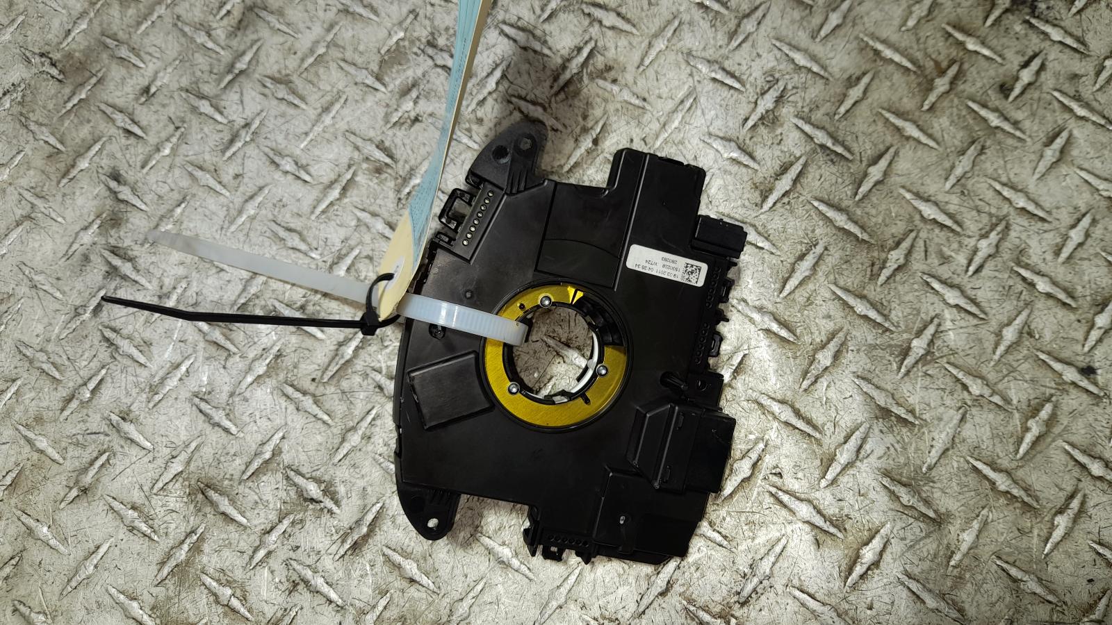 View Auto part Airbag Module/Sensor Volkswagen Passat 2011