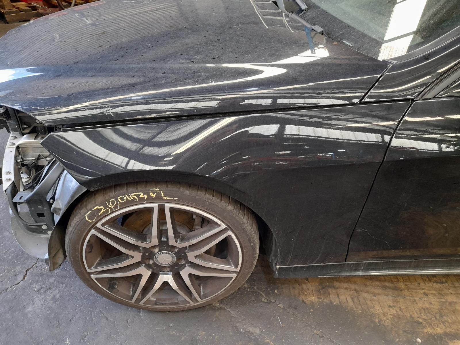 View Auto part Left Guard Mercedes E Class 2015