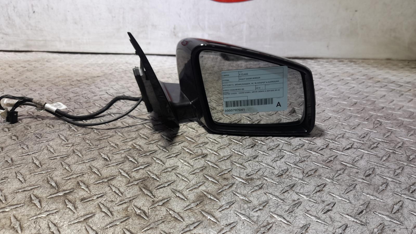 View Auto part Right Door Mirror Mercedes E Class 2015