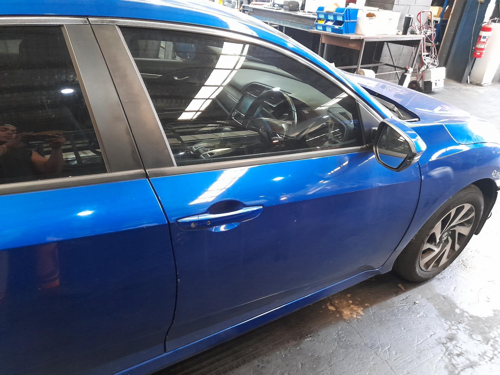 View Auto part Right Front Door Honda Civic 2017