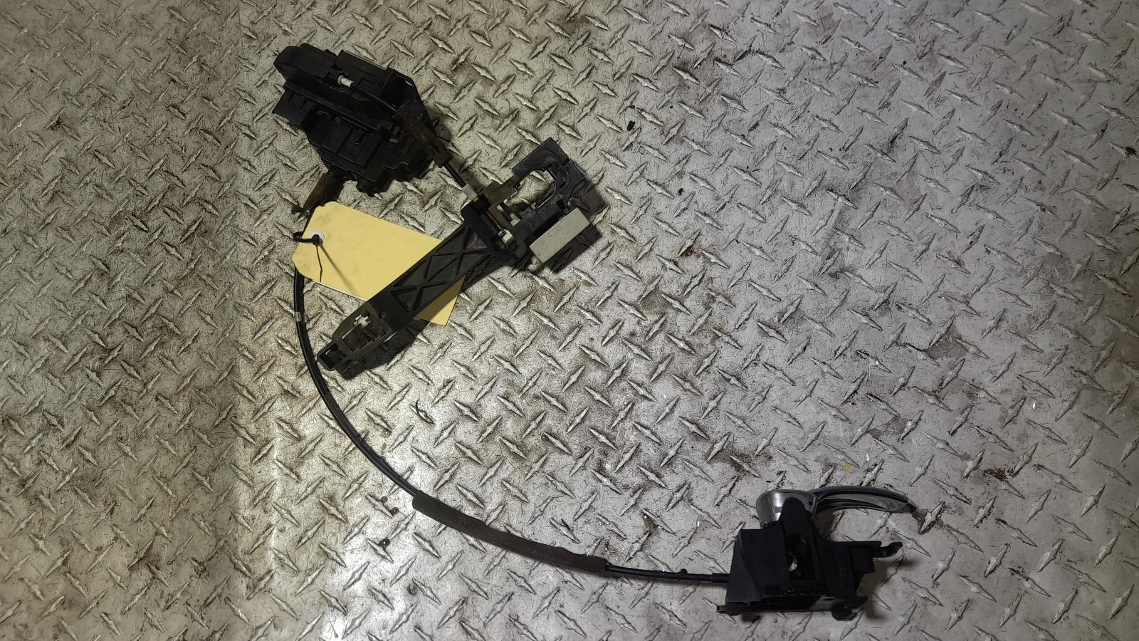 View Auto part Door/Boot/Gate Lock Nissan Navara 2013