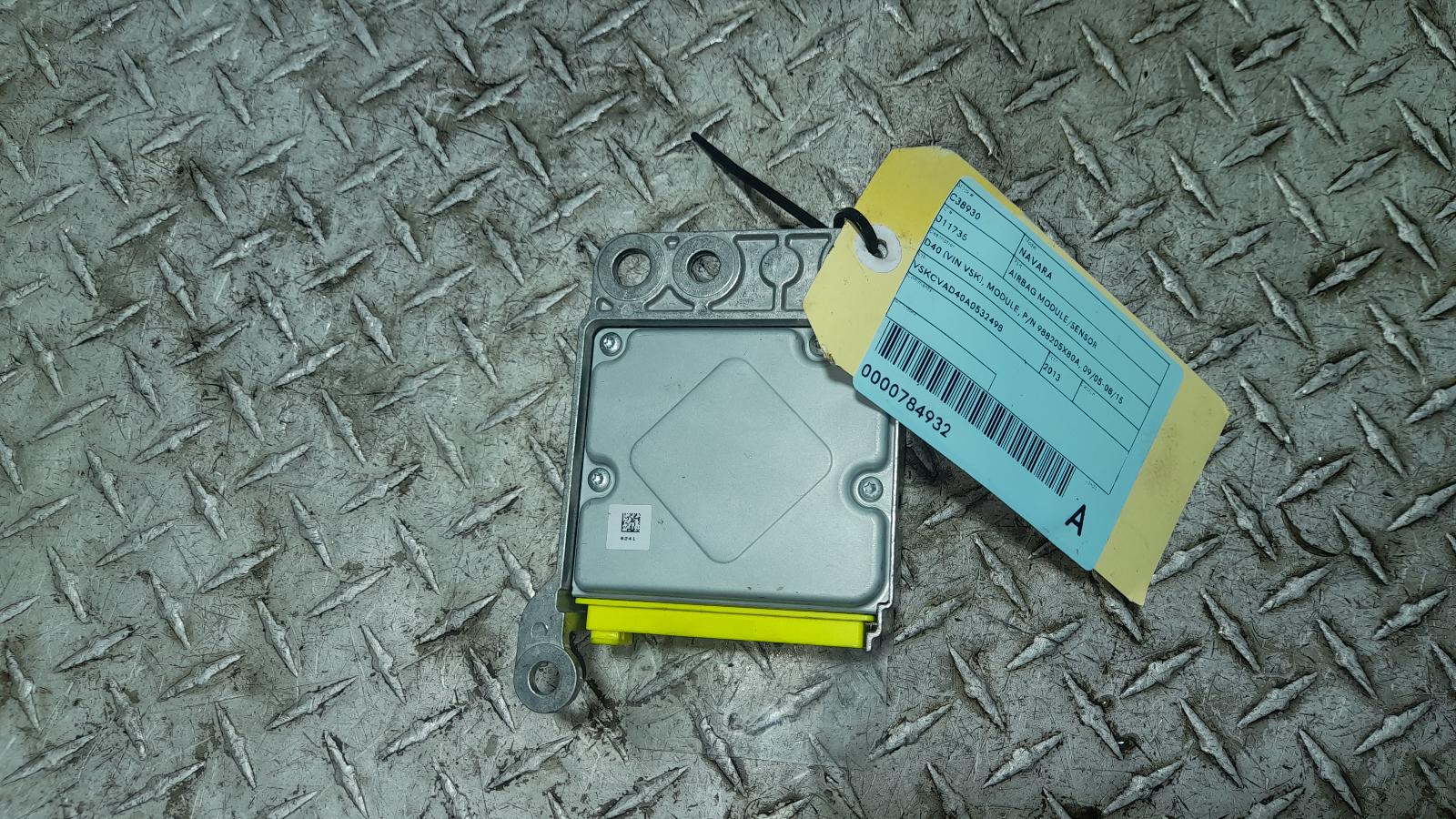 View Auto part Airbag Module/Sensor Nissan Navara 2013