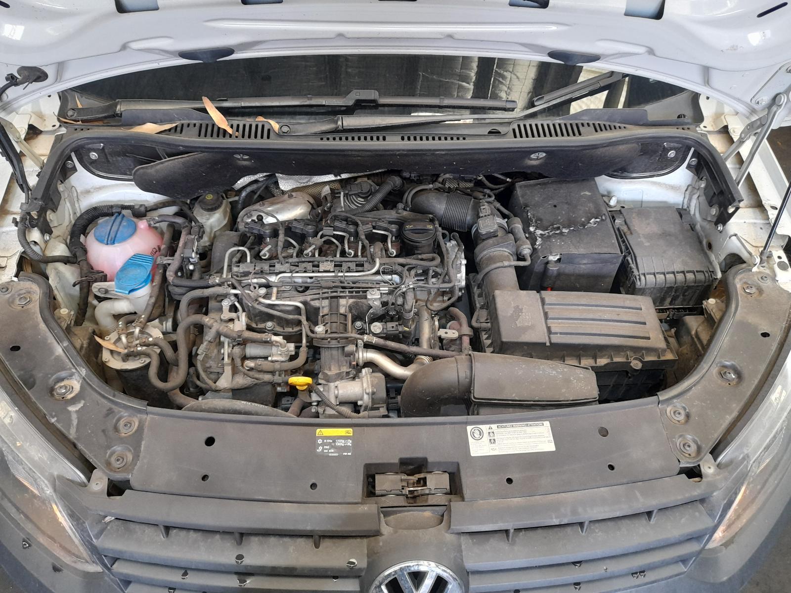 View Auto part Engine Volkswagen Caddy 2014