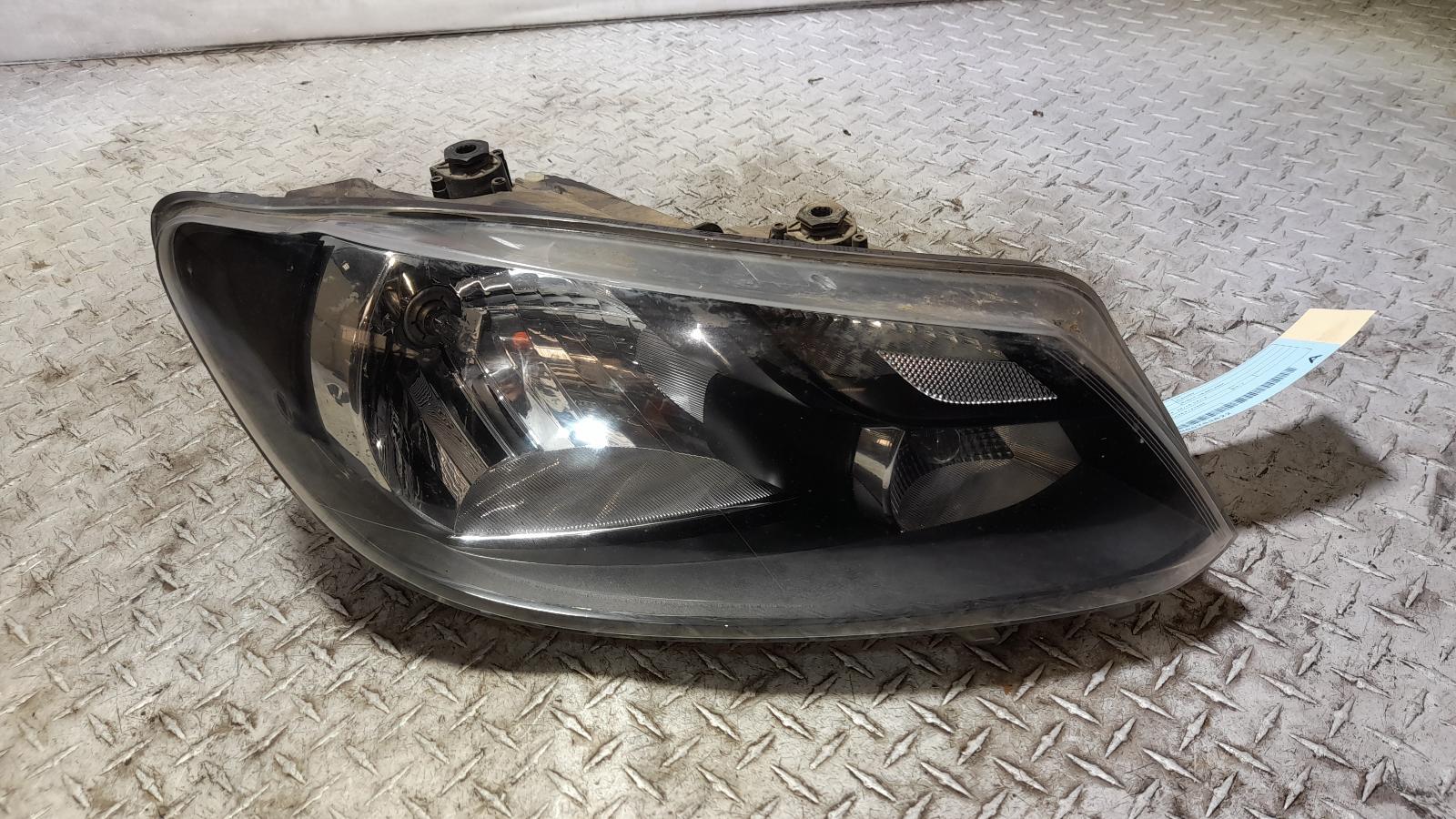 View Auto part Right Headlamp Volkswagen Caddy 2014