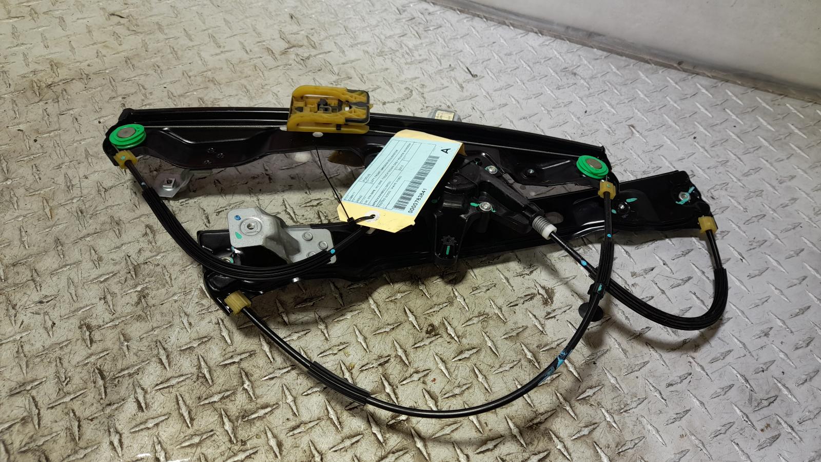 View Auto part Left Front Window Reg/Motor Ford Focus 2012