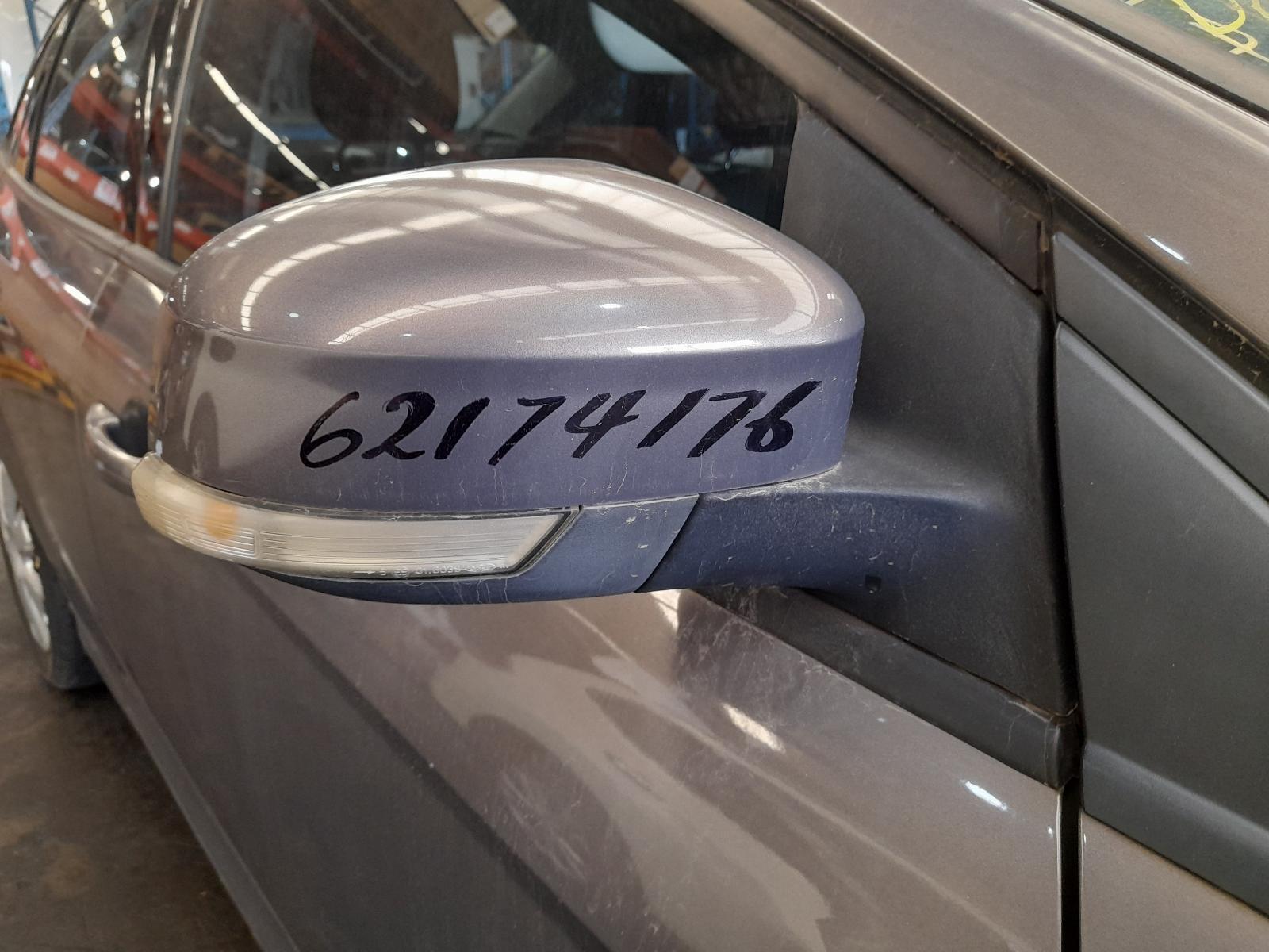 View Auto part Right Door Mirror Ford Focus 2012