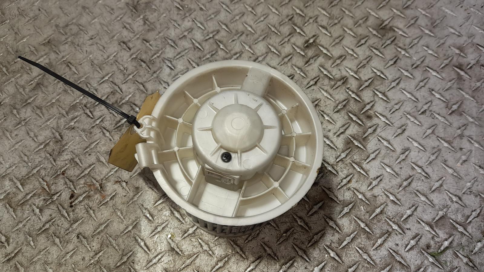 View Auto part Heater Fan Motor Nissan Xtrail 2014