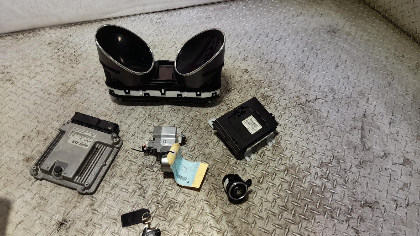 View Auto part Ecu Hyundai Santa Fe 2014