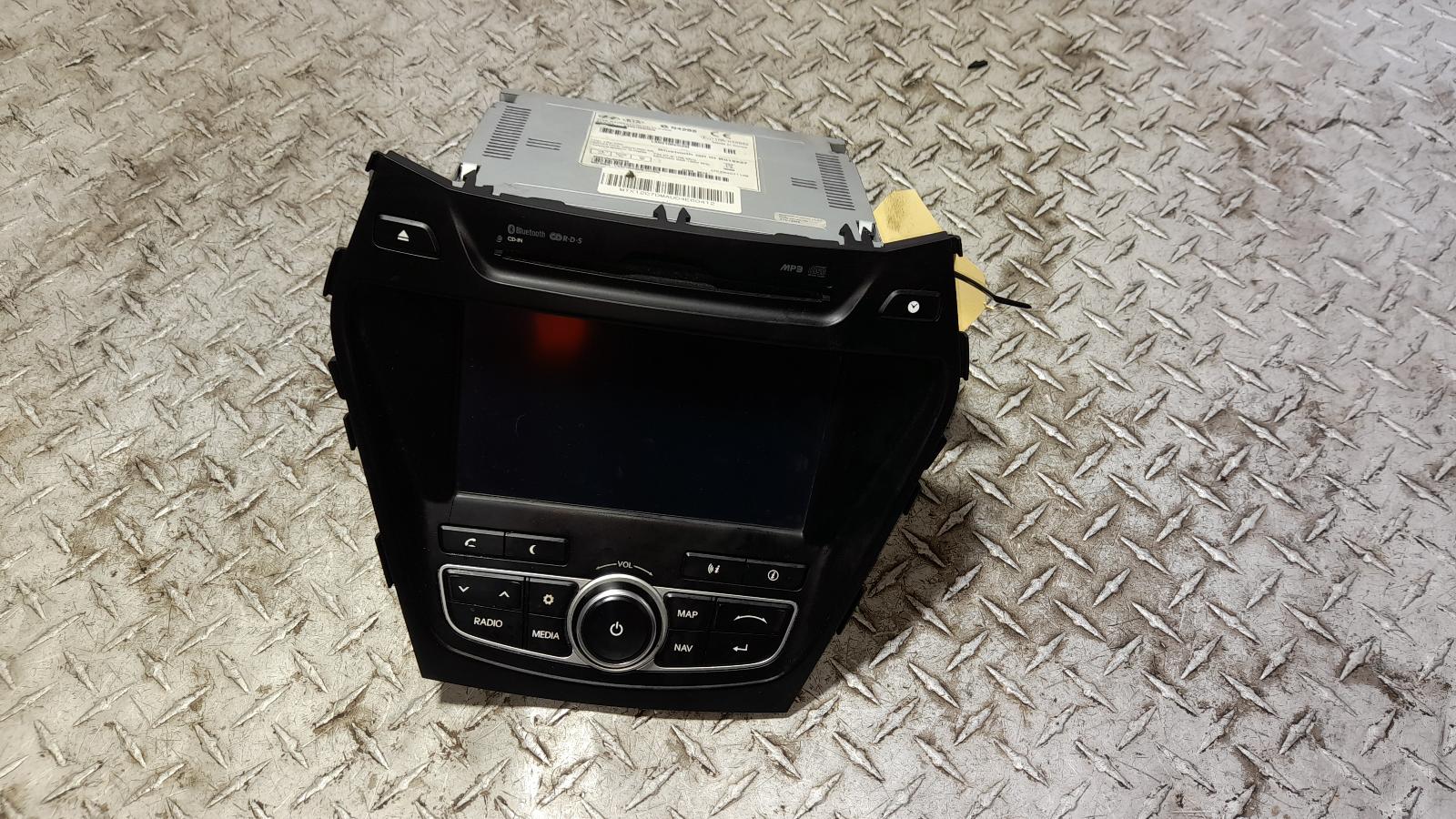 View Auto part Radio/Cd/Dvd/Sat/Tv Hyundai Santa Fe 2014