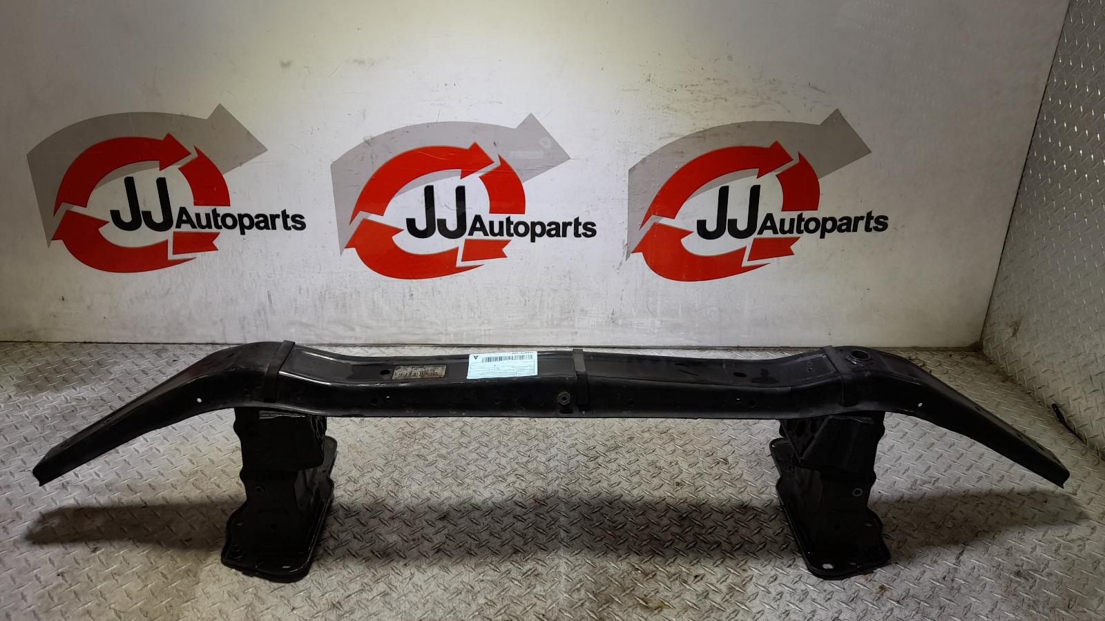 View Auto part F/Bar Reinforc/Brack Mercedes M Class 2015