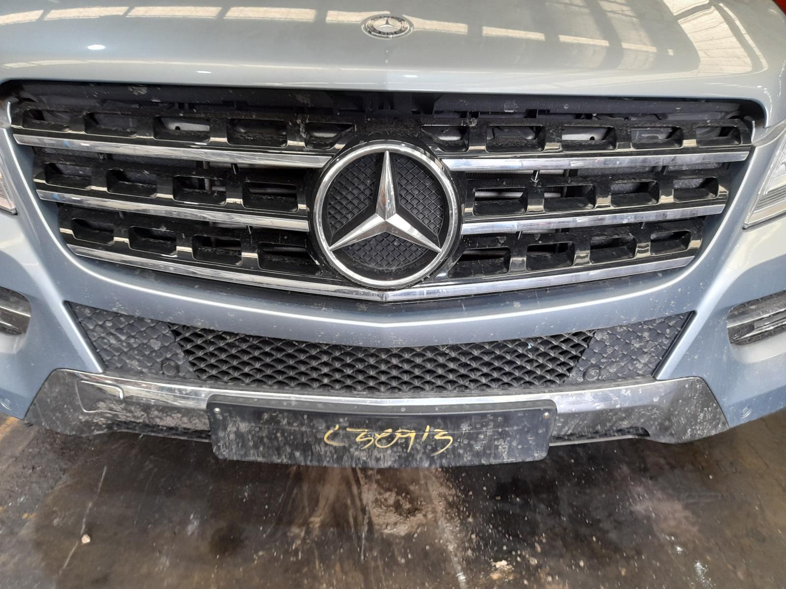 View Auto part Grille Mercedes M Class 2015
