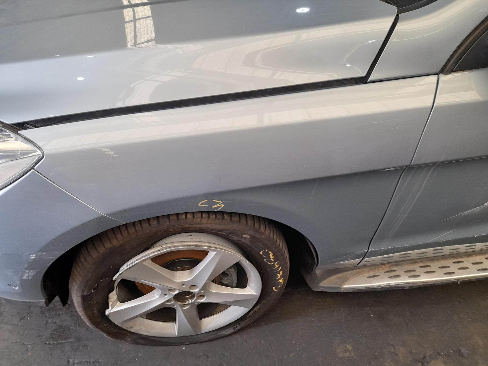 View Auto part Left Guard Mercedes M Class 2015