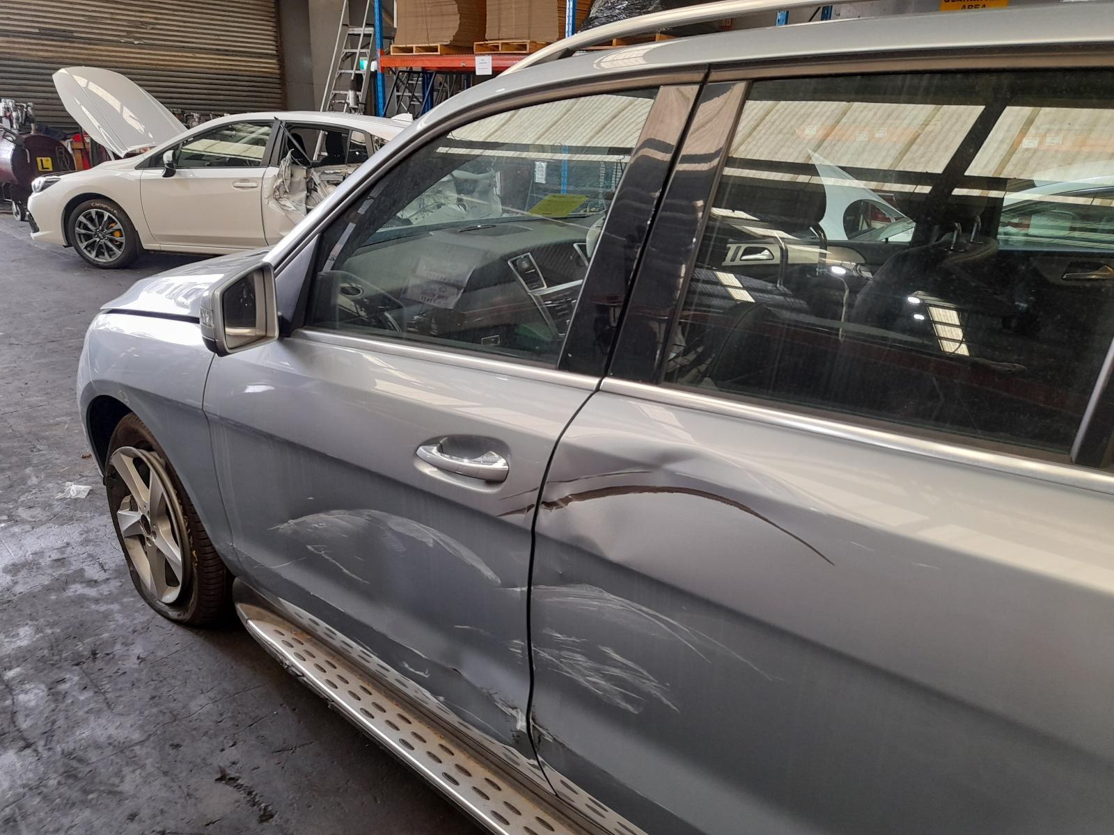 View Auto part Left Front Door Window Mercedes M Class 2015