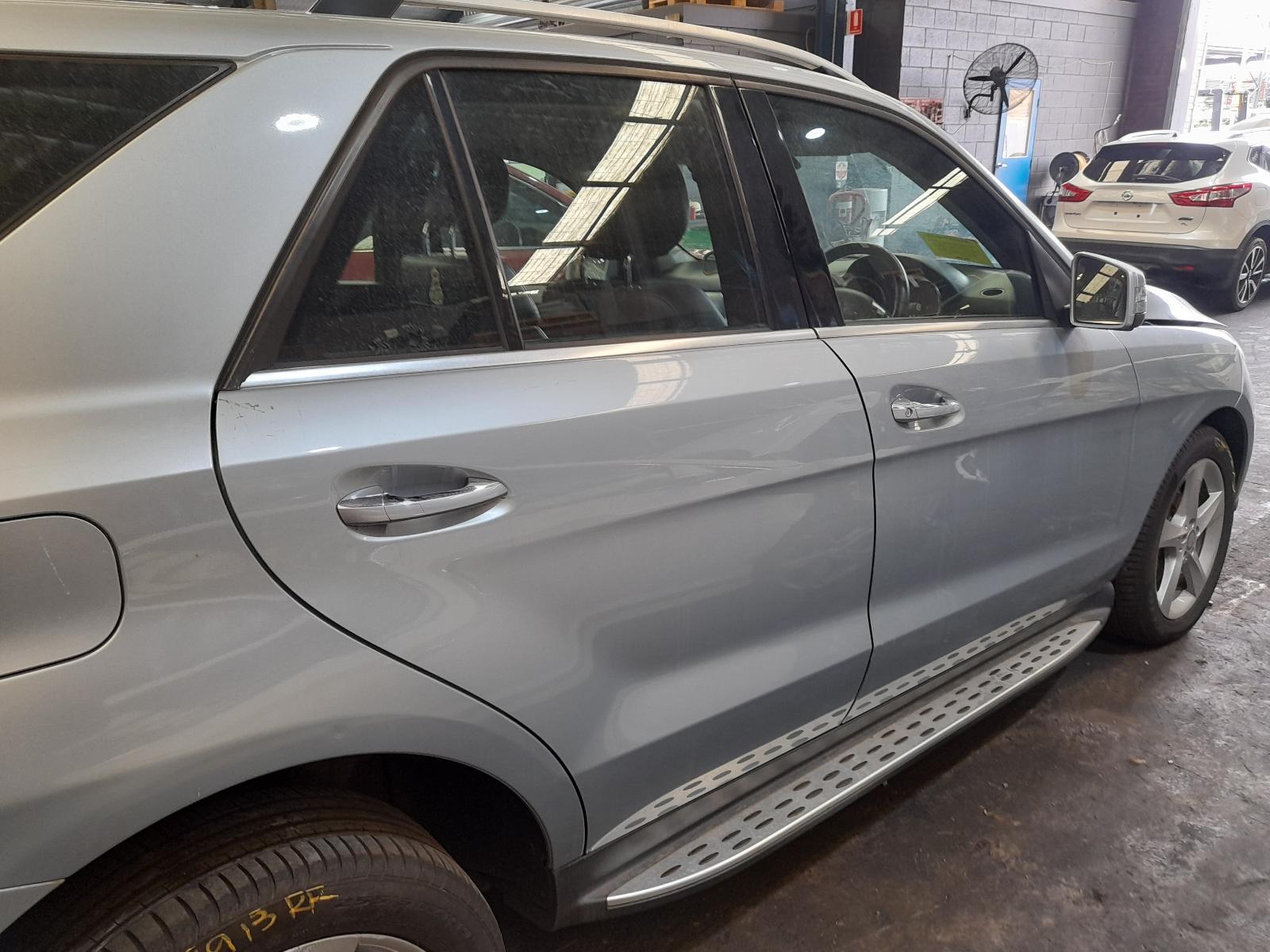 View Auto part Right Rear Door Sliding Mercedes M Class 2015
