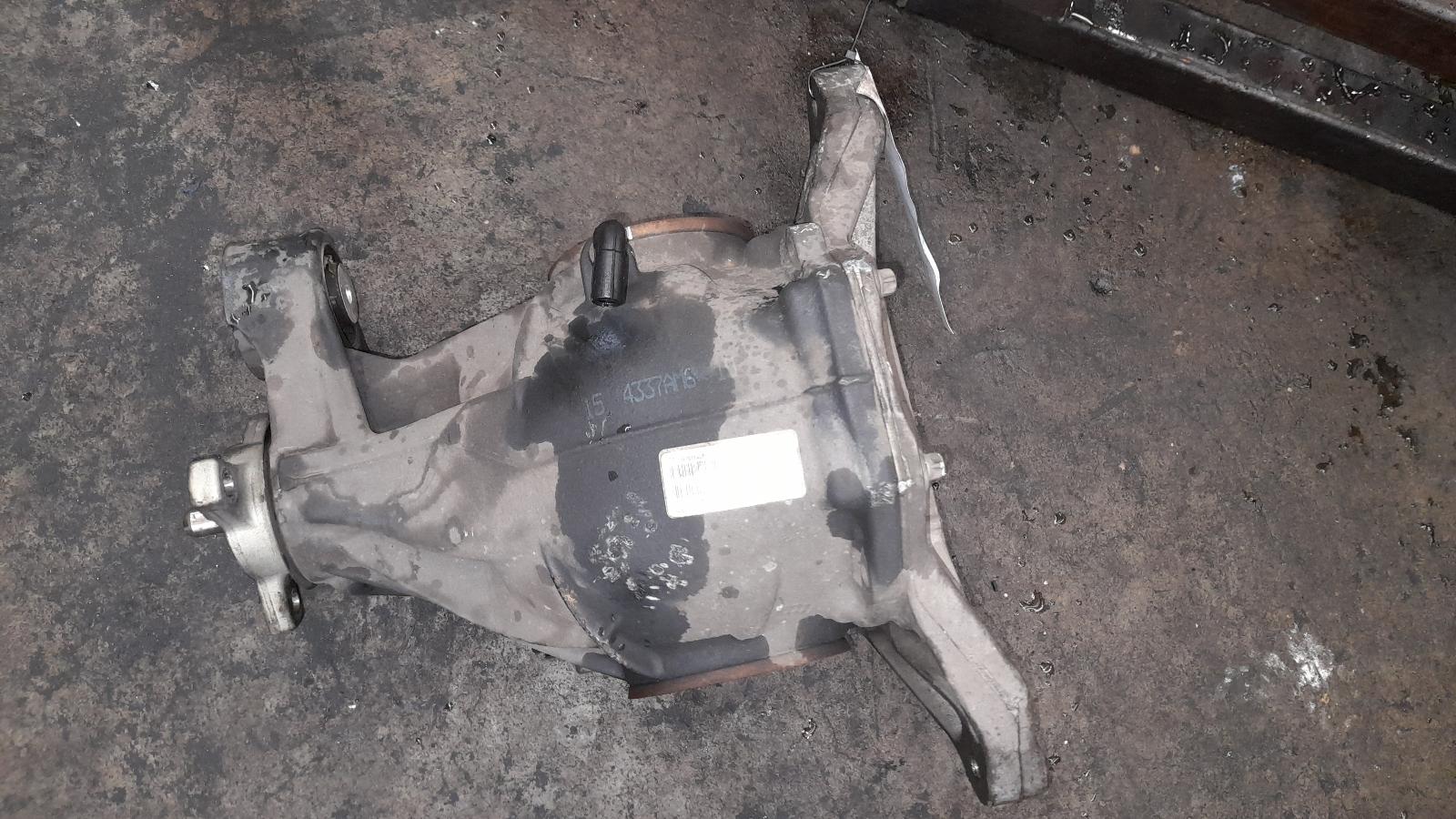 View Auto part Differential Centre Mercedes M Class 2015