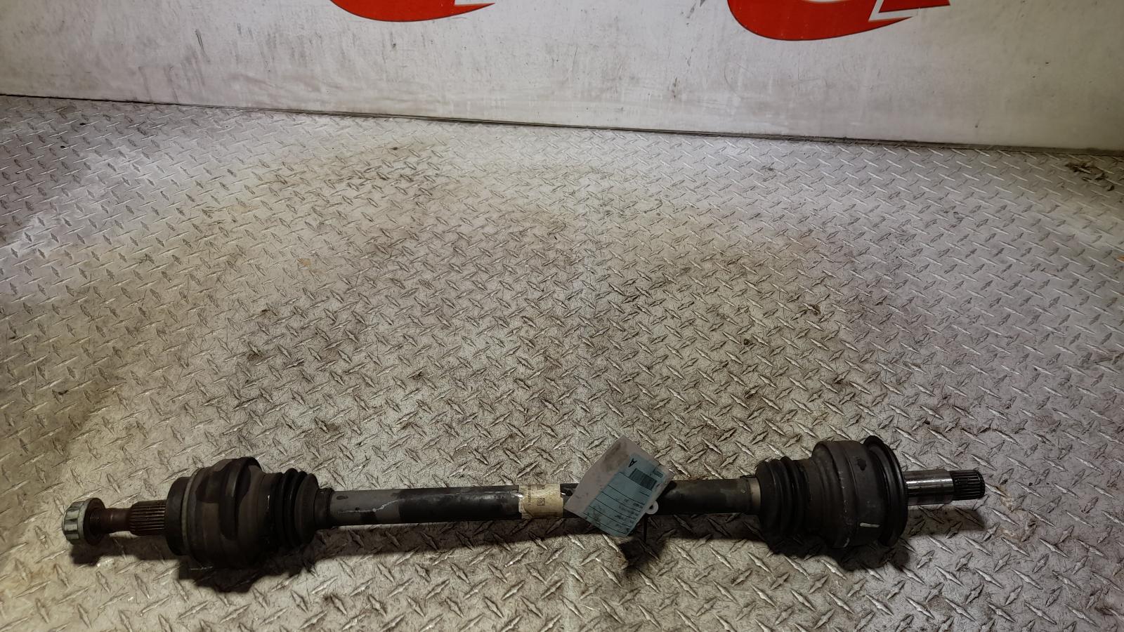 View Auto part Left Driveshaft Mercedes M Class 2015