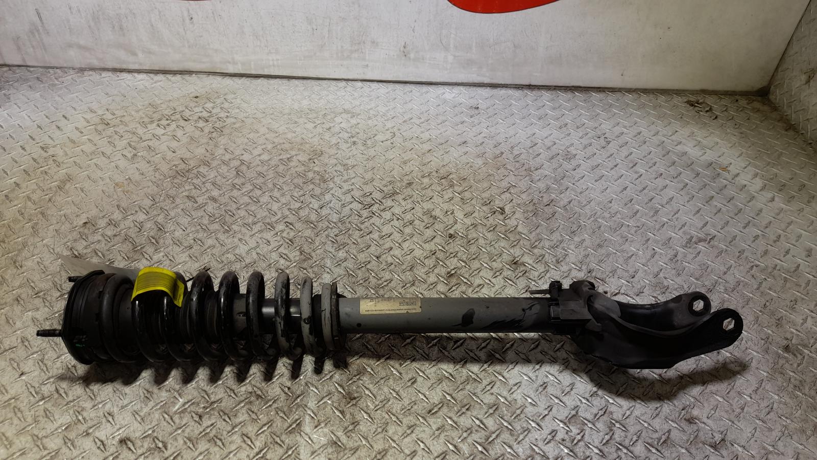 View Auto part Right Front Strut Mercedes M Class 2015
