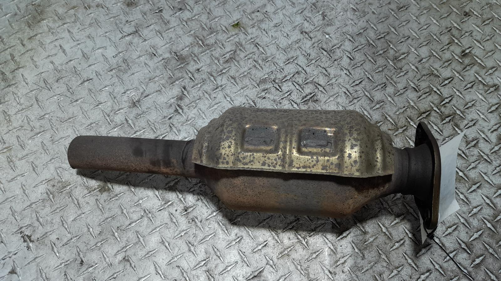 View Auto part Catalytic Converter Mitsubishi Outlander 2017