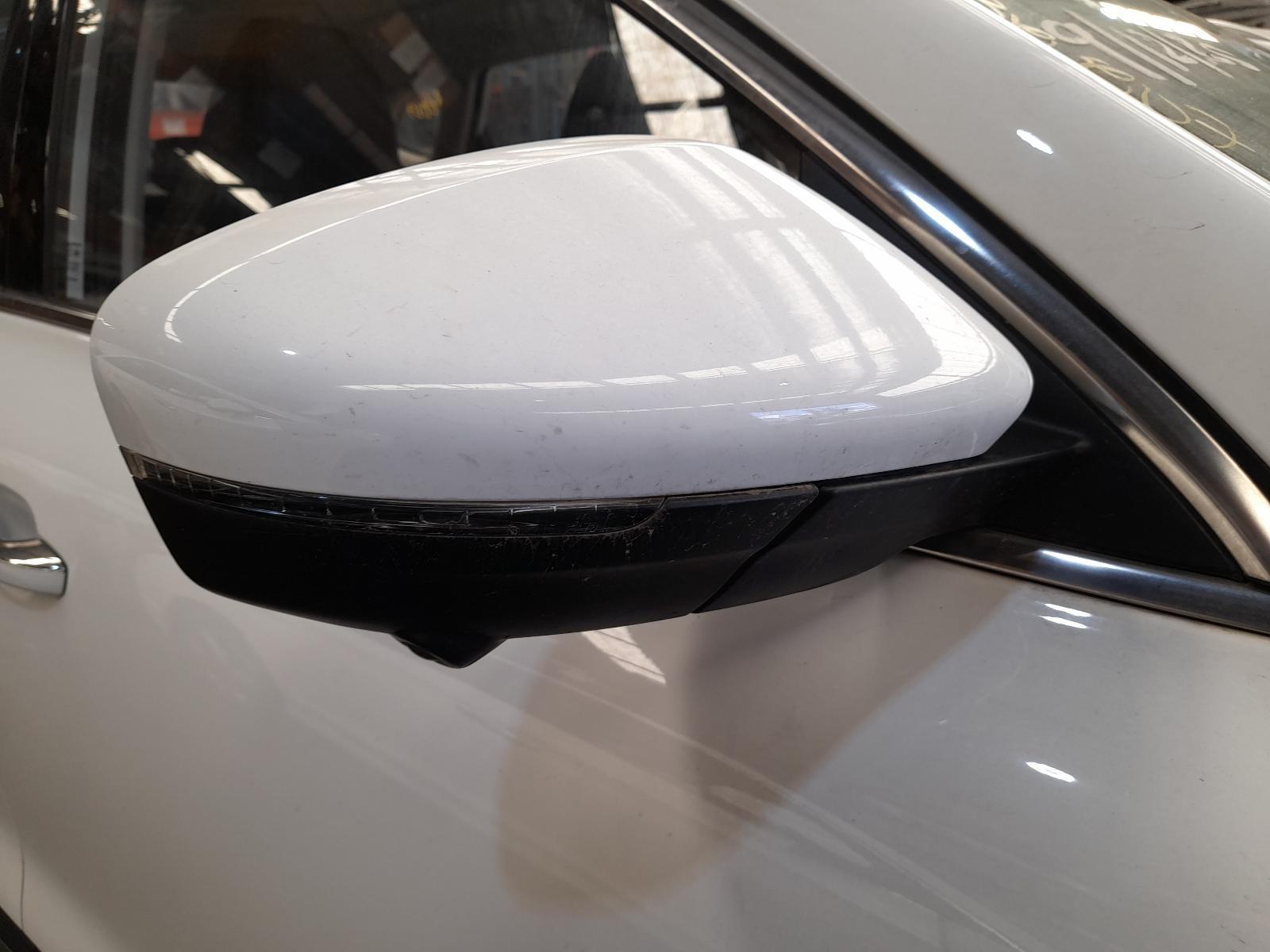 View Auto part Right Door Mirror Mg Hs 2020