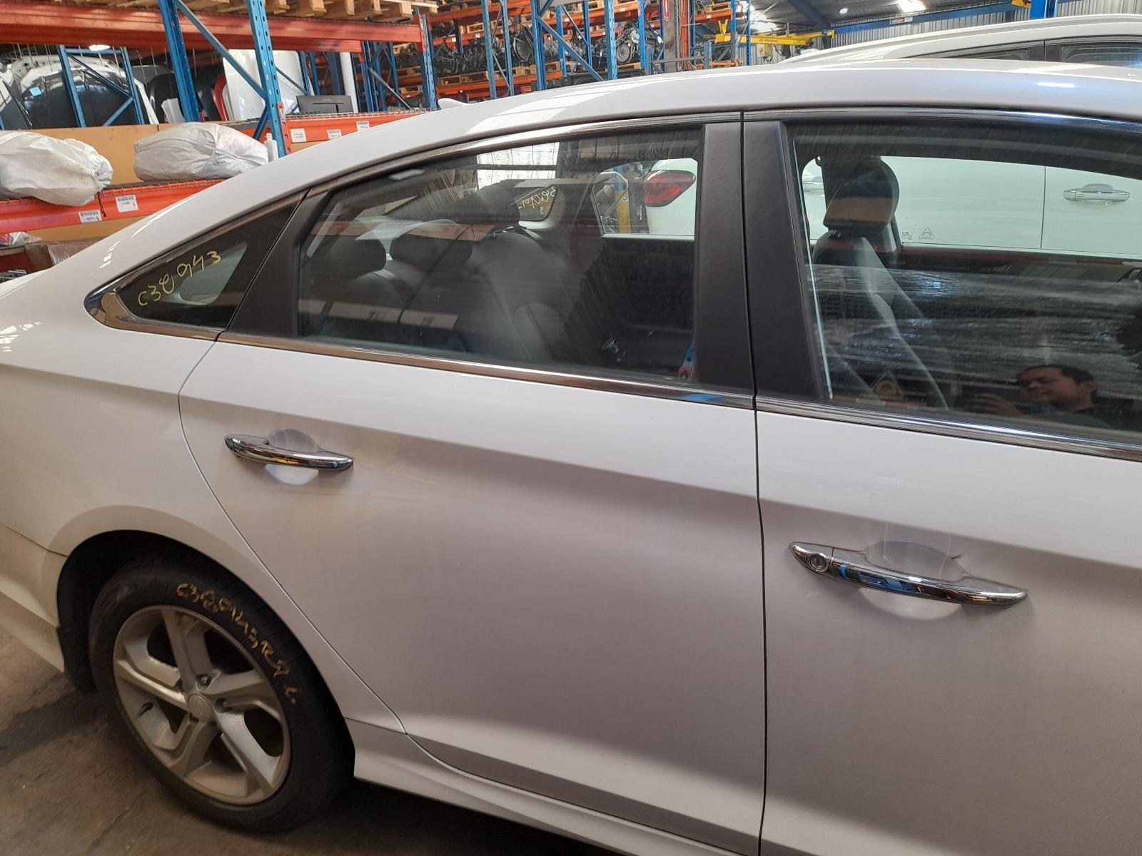 View Auto part Right Rear Door Sliding Hyundai Sonata 2018