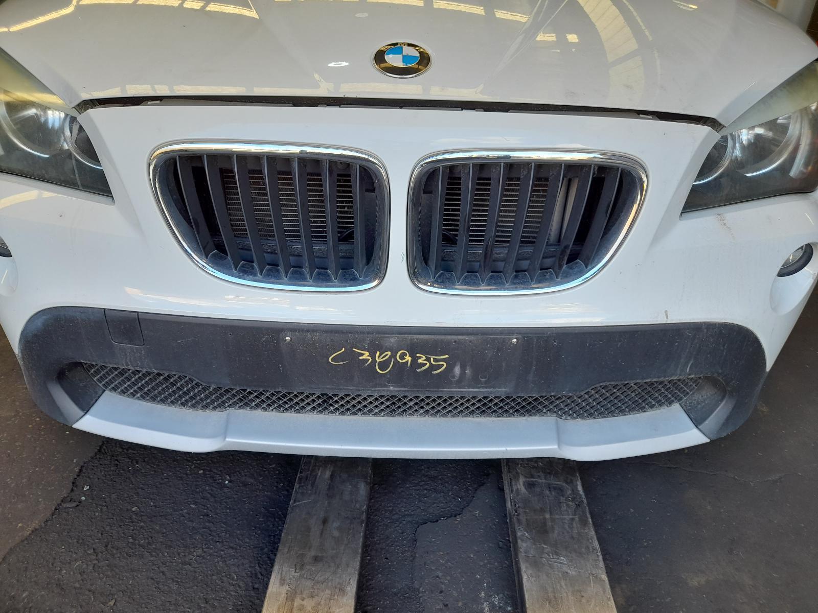 View Auto part Grille Bmw X1 2011