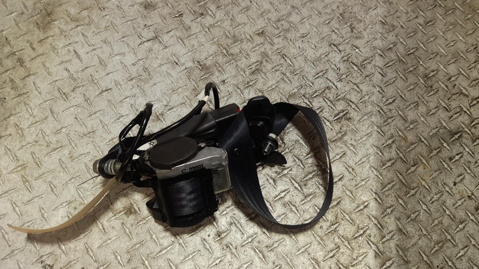 View Auto part Seatbelt/Stalk Mitsubishi Asx 2015